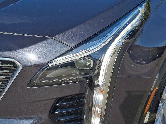 2022 Cadillac XT4 AWD Luxury