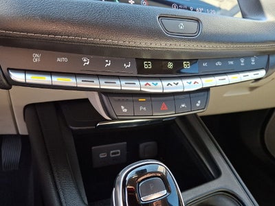 2022 Cadillac XT4 AWD Luxury