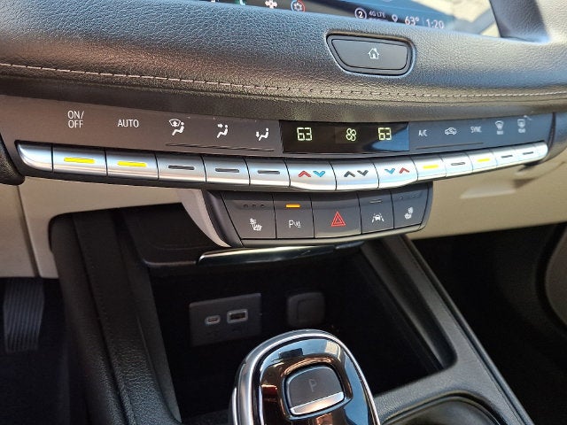 2022 Cadillac XT4 AWD Luxury