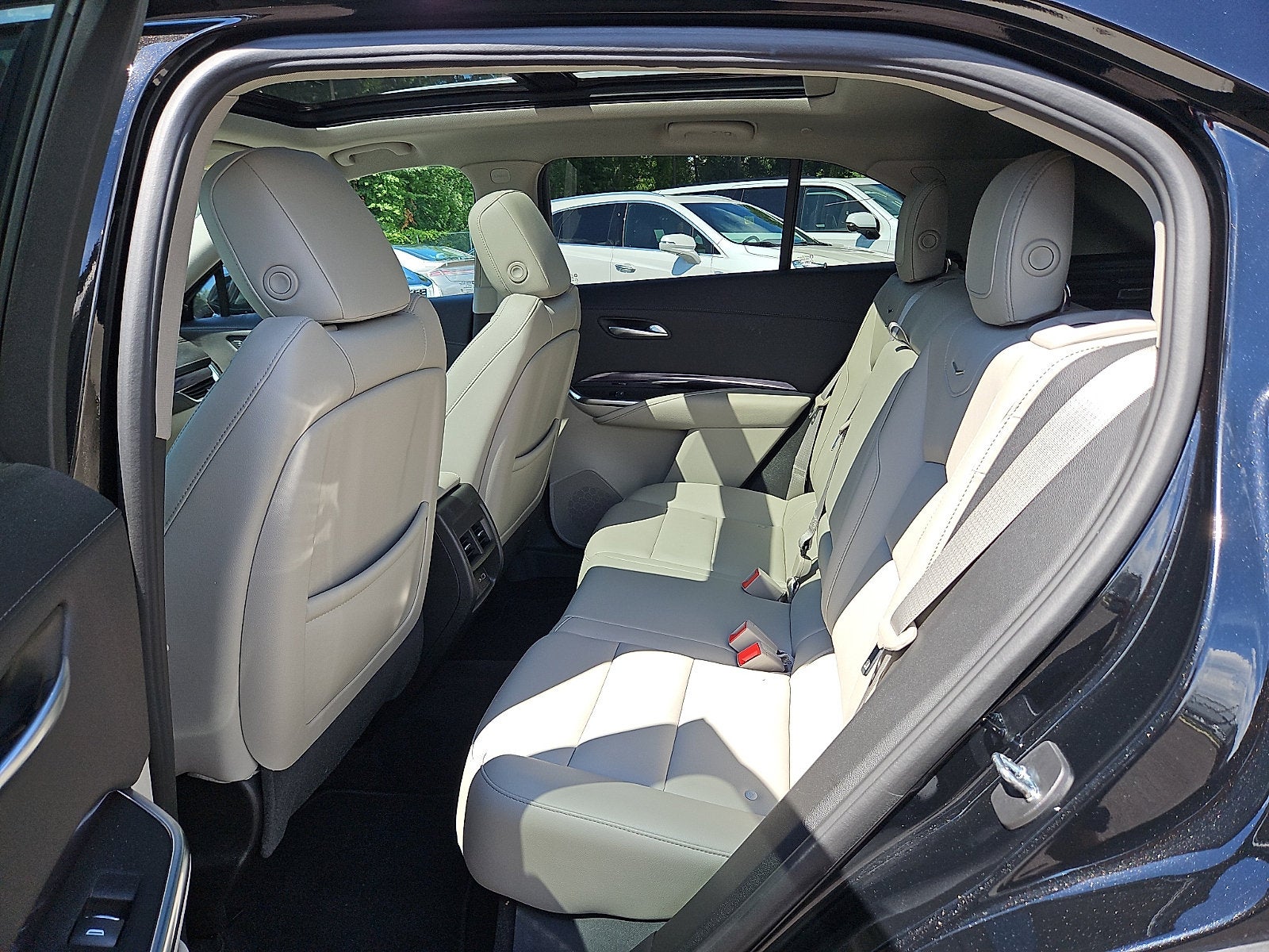 2023 Cadillac XT4 AWD Luxury