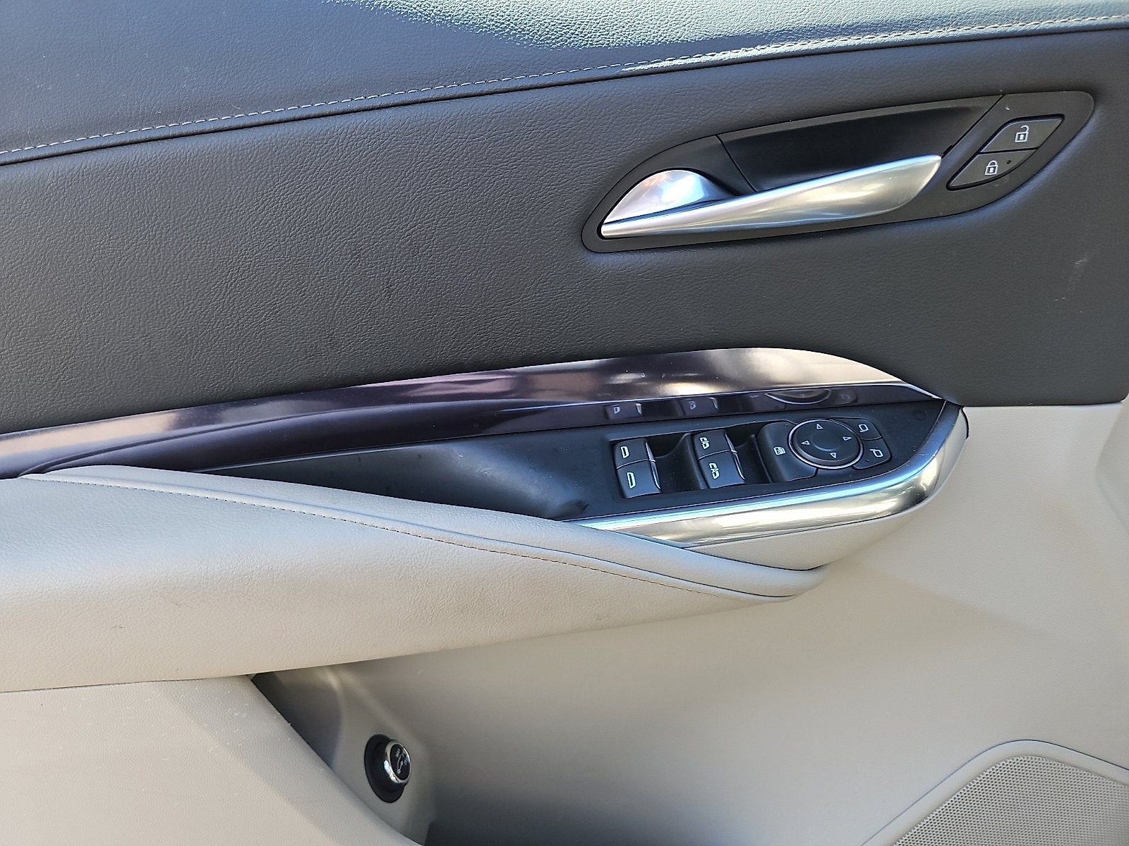 2023 Cadillac XT4 AWD Luxury