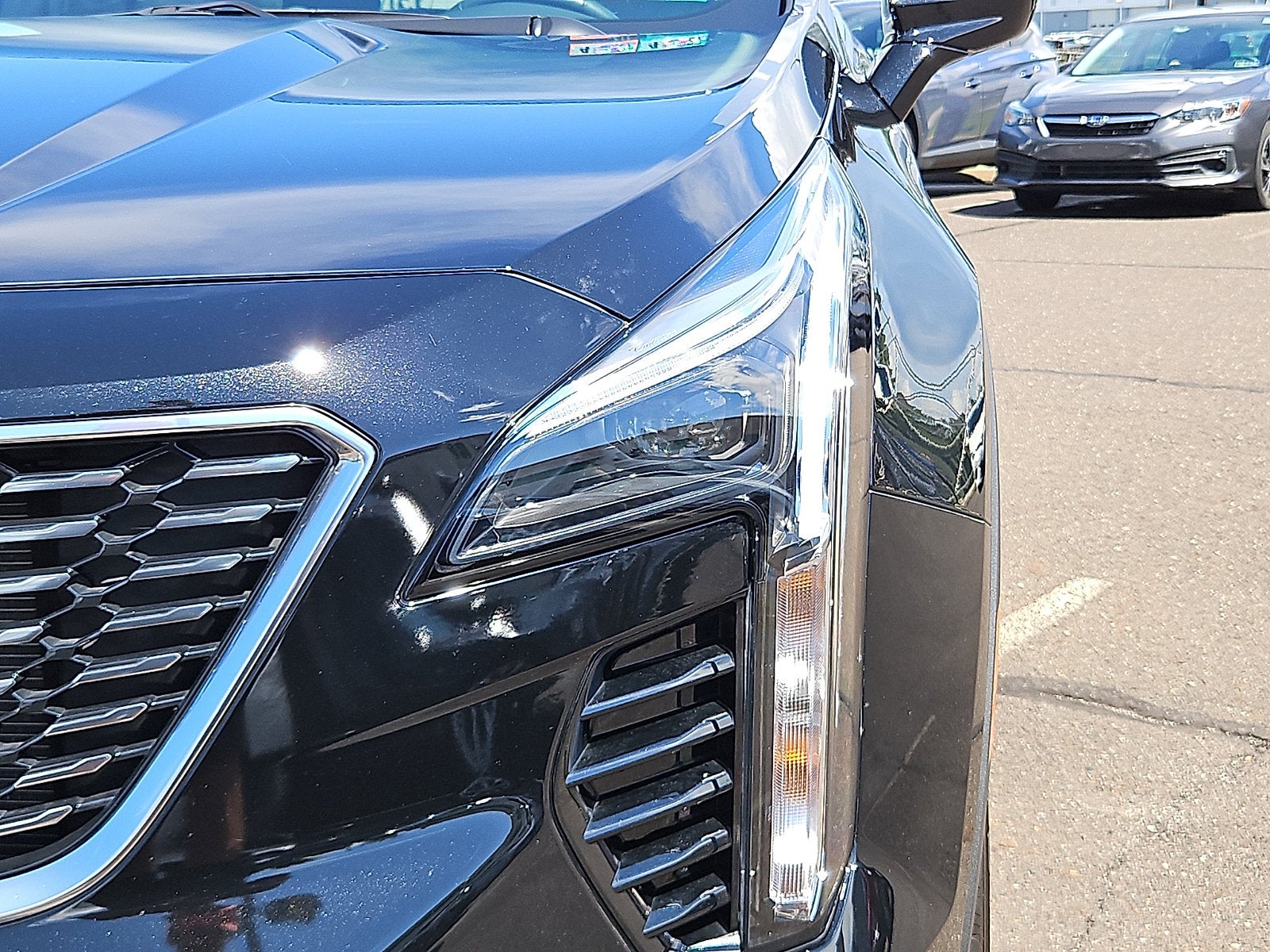 2023 Cadillac XT4 AWD Luxury