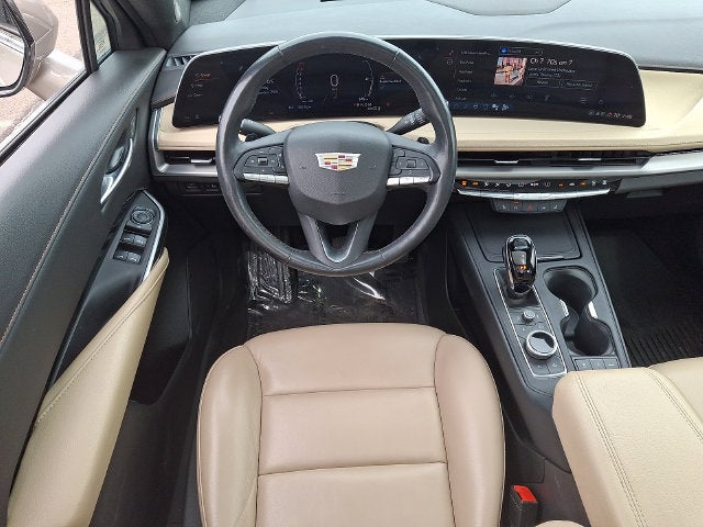 2024 Cadillac XT4 Luxury
