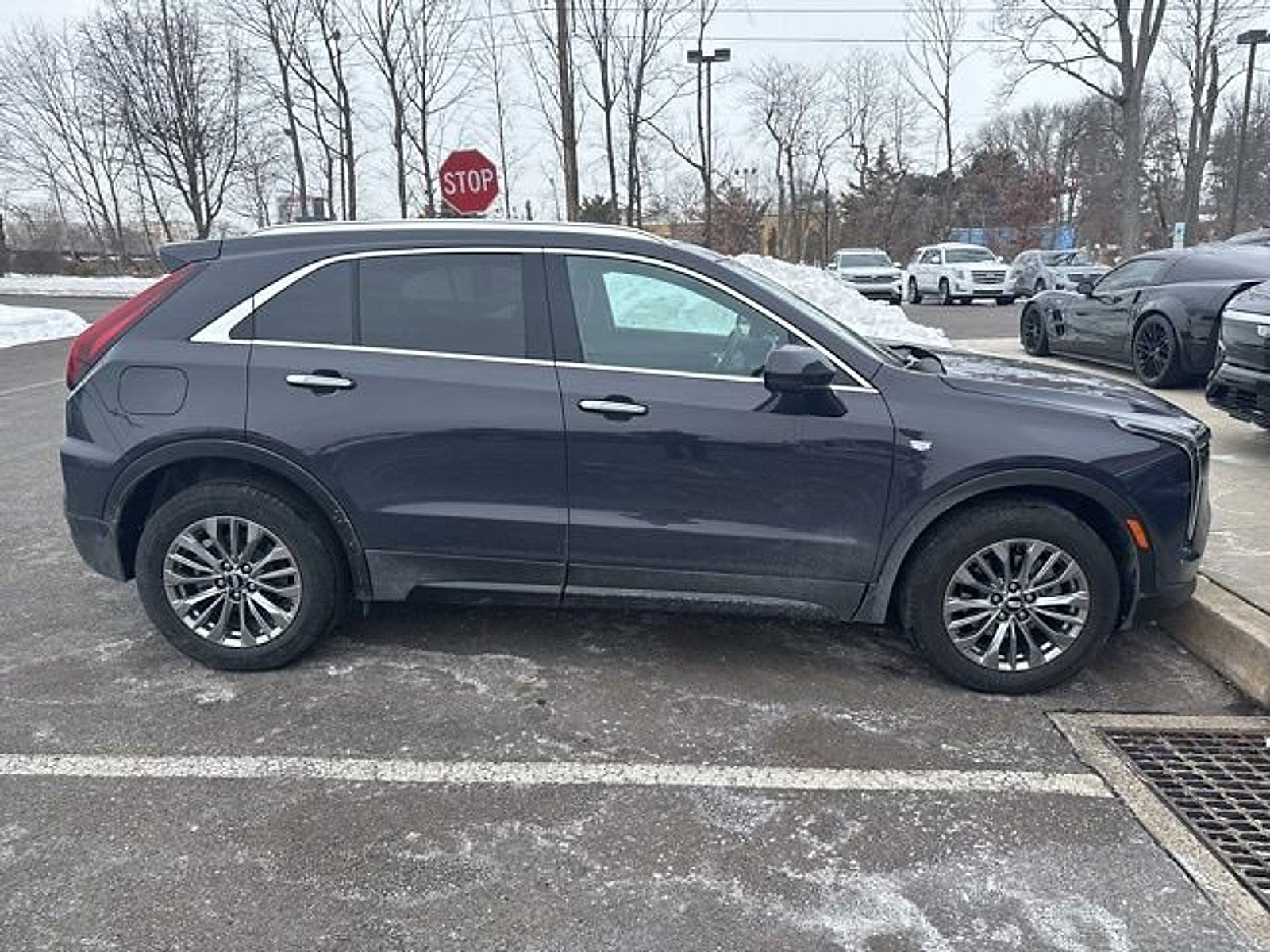 2024 Cadillac XT4 Premium Luxury