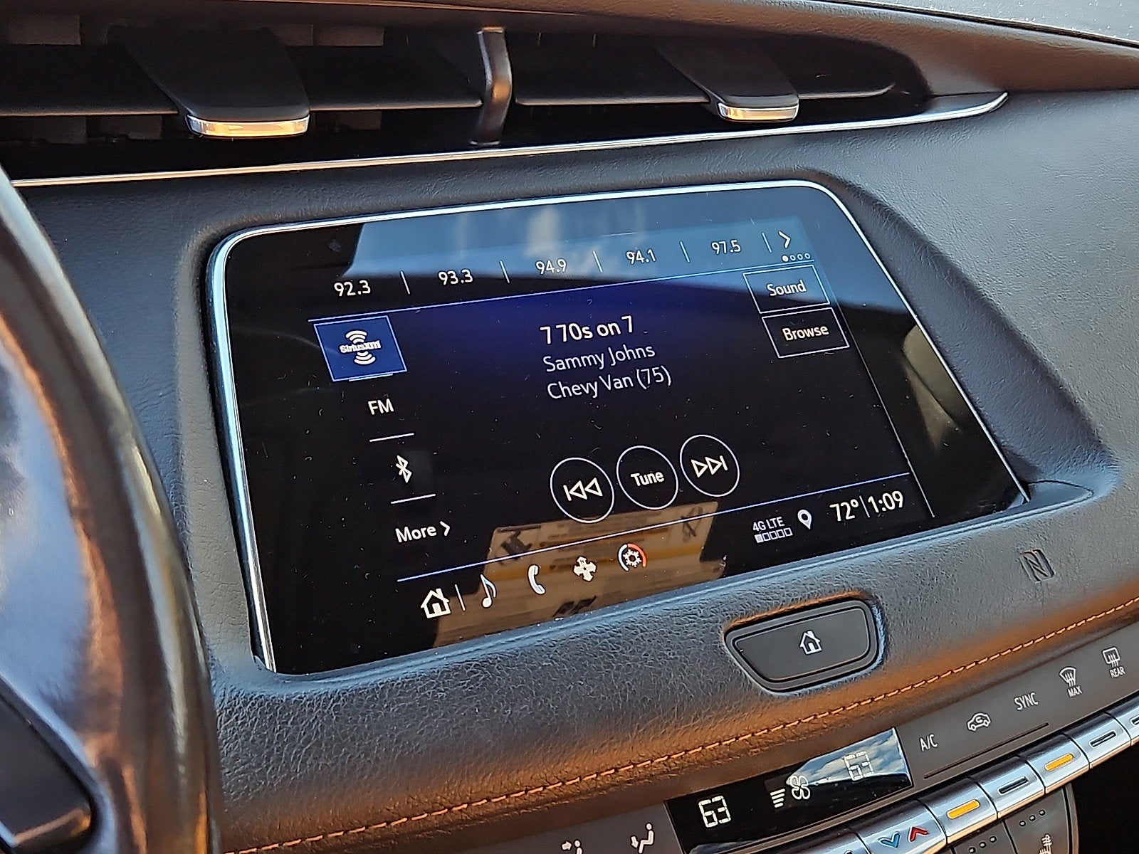 2019 Cadillac XT4 FWD Premium Luxury