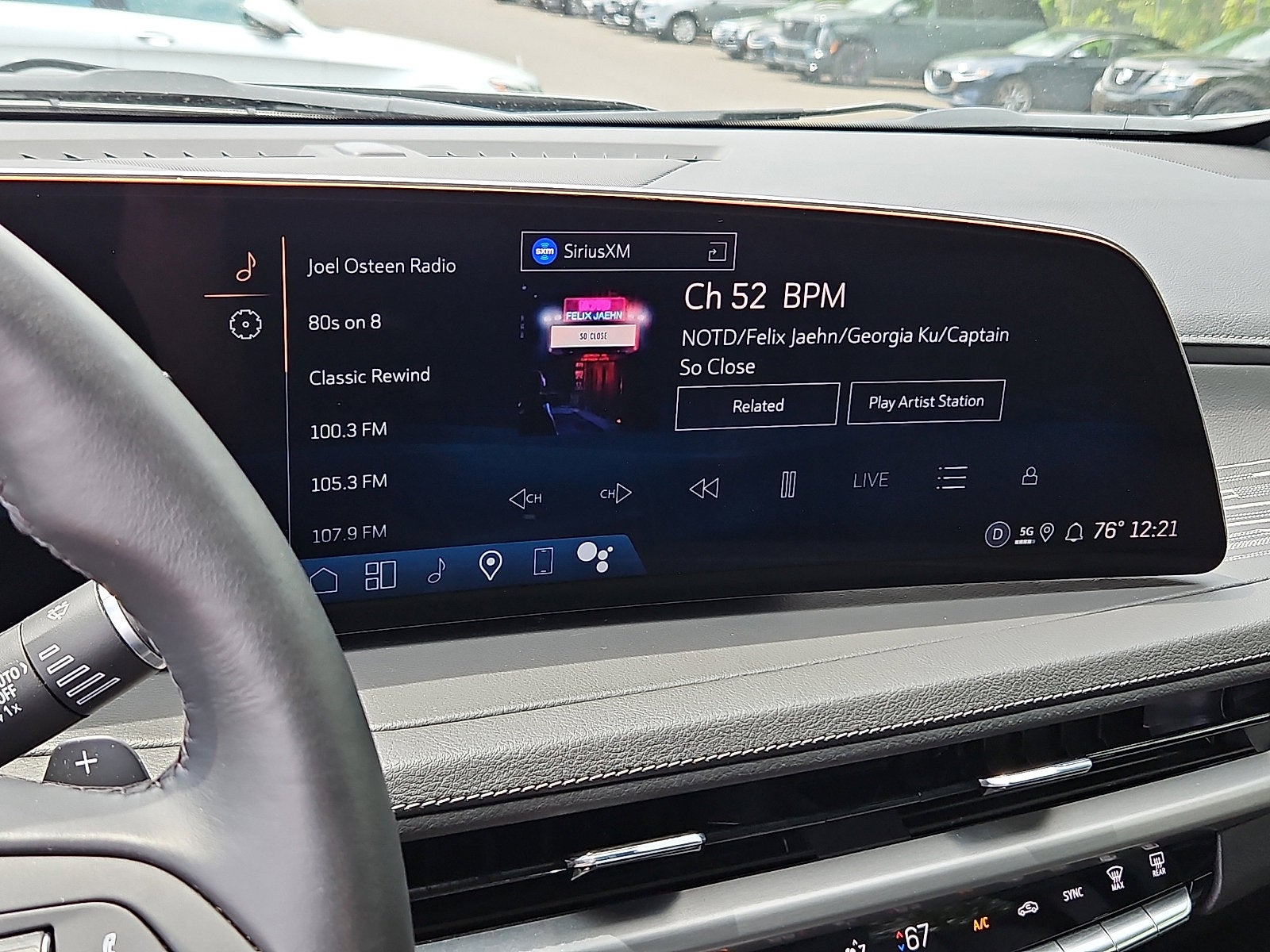2025 Cadillac XT4 Premium Luxury