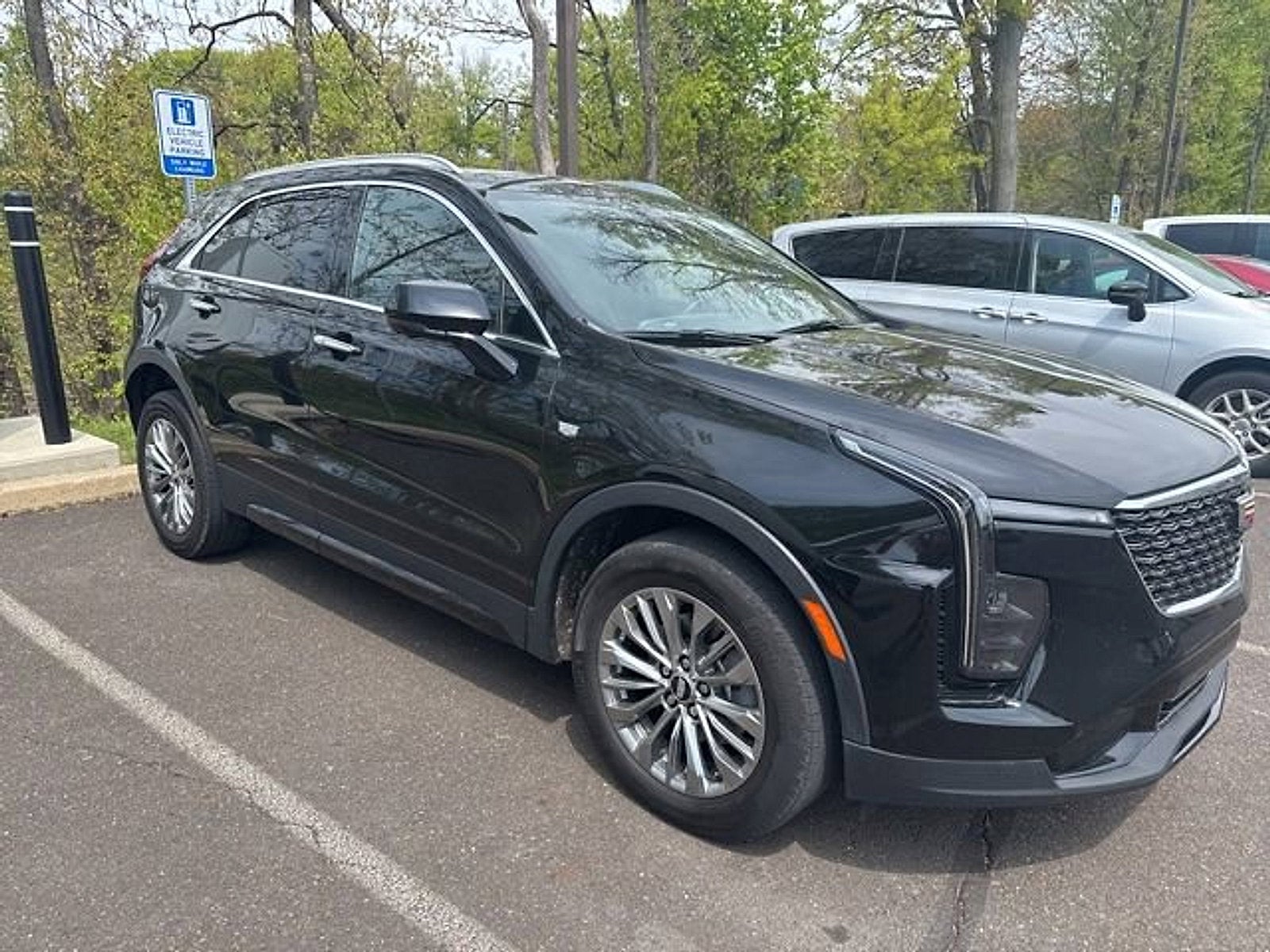 2025 Cadillac XT4 Premium Luxury AWD's photo