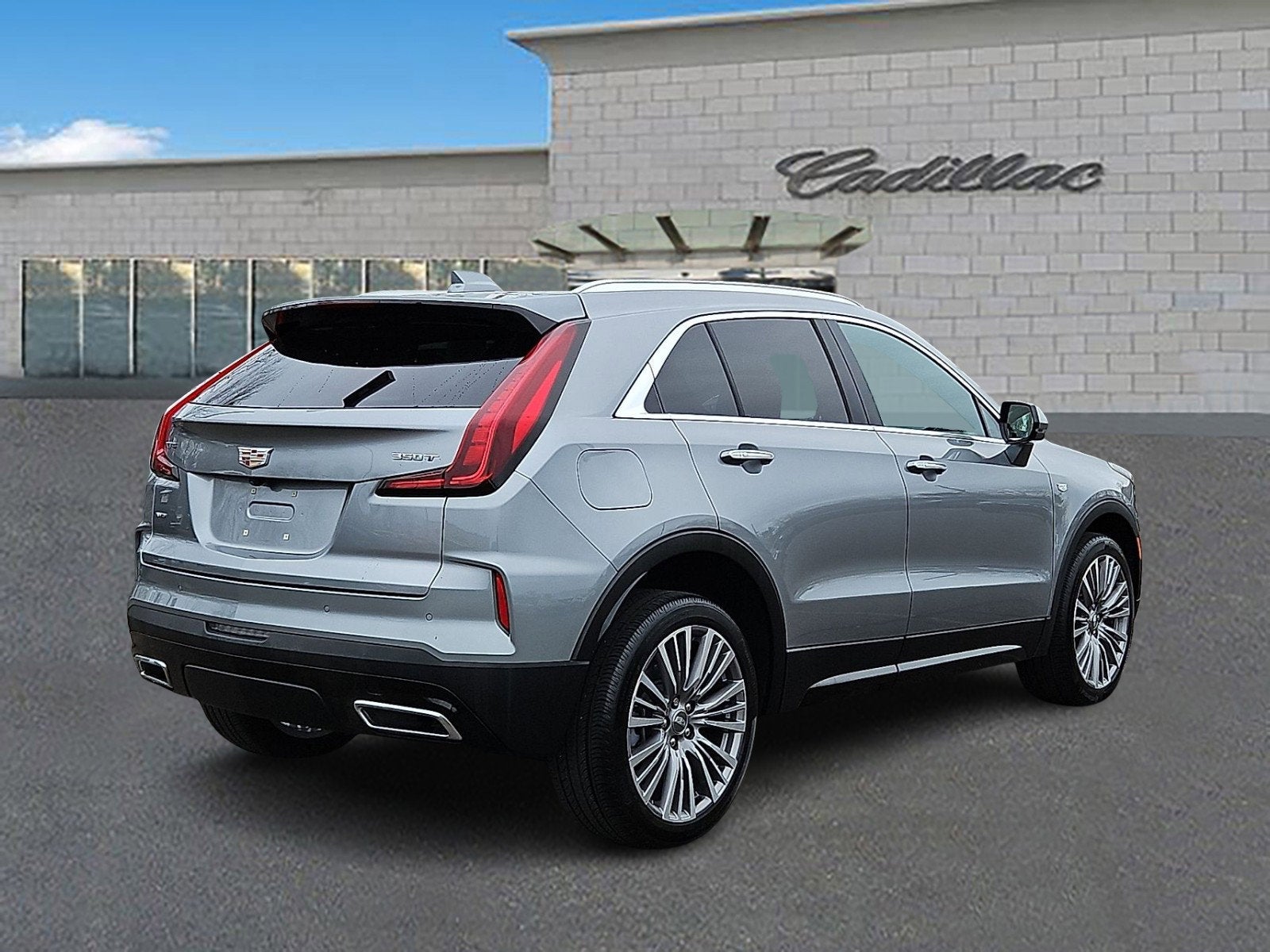 2024 Cadillac XT4 Premium Luxury