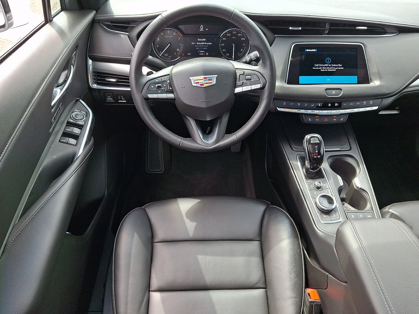 2023 Cadillac XT4 AWD Premium Luxury