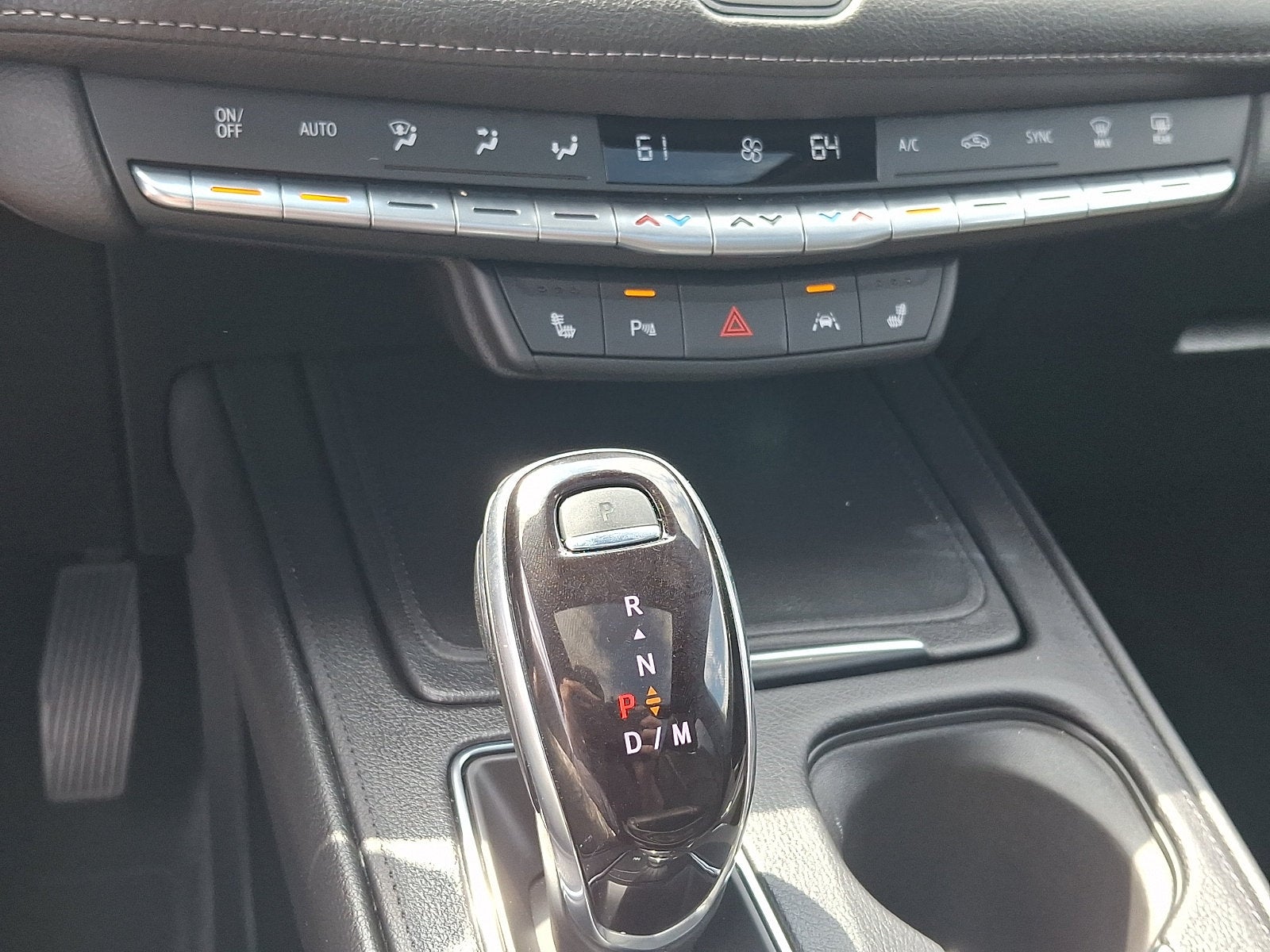 2023 Cadillac XT4 AWD Premium Luxury