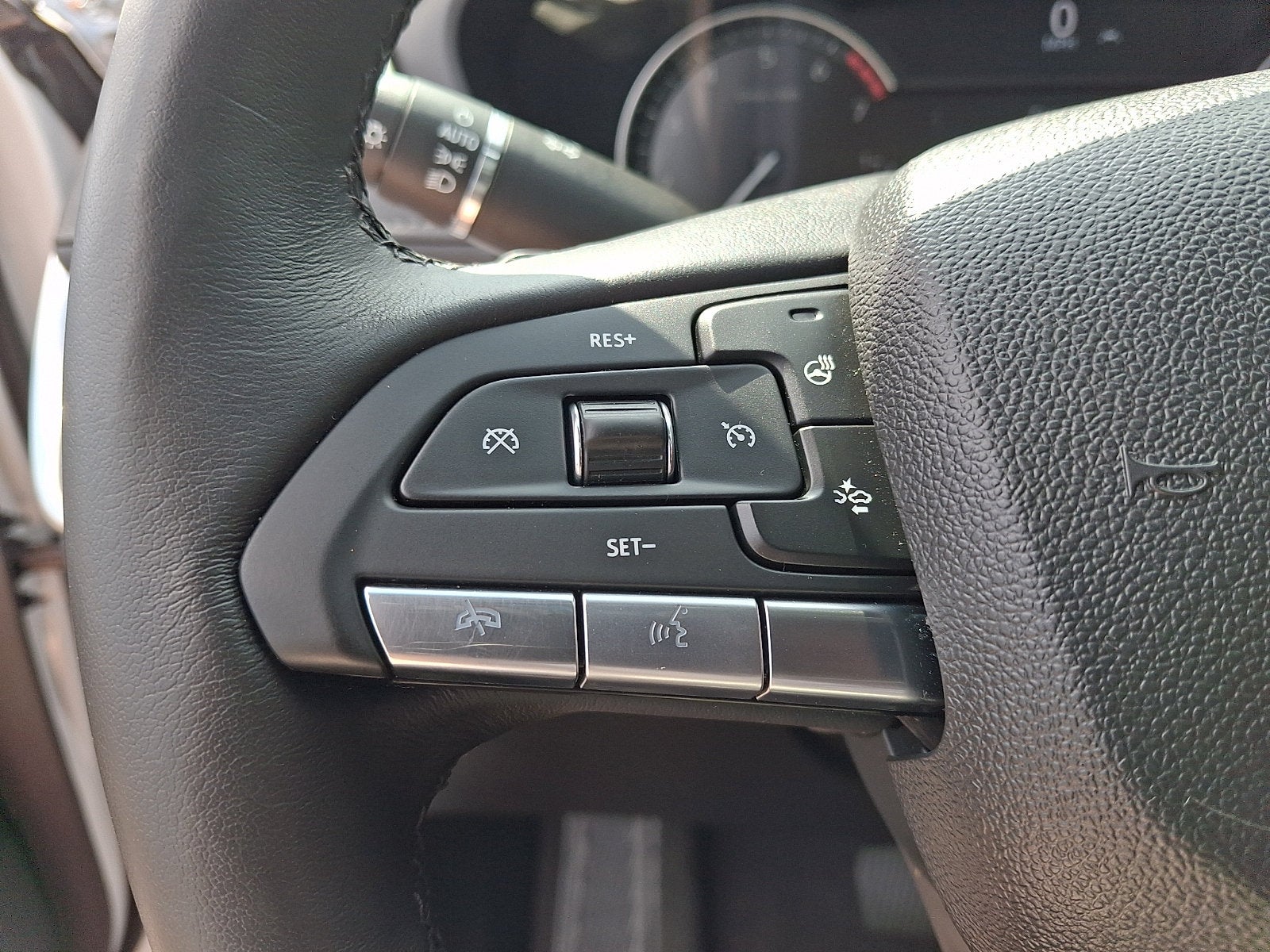 2023 Cadillac XT4 AWD Premium Luxury
