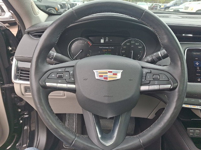 2023 Cadillac XT4 AWD Premium Luxury