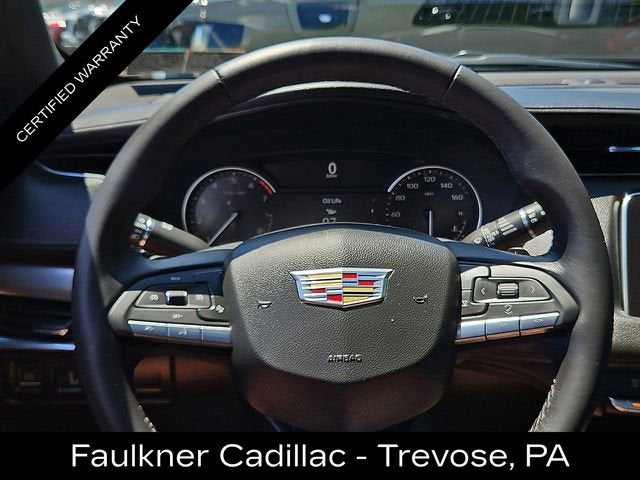 2023 Cadillac XT4 Premium Luxury