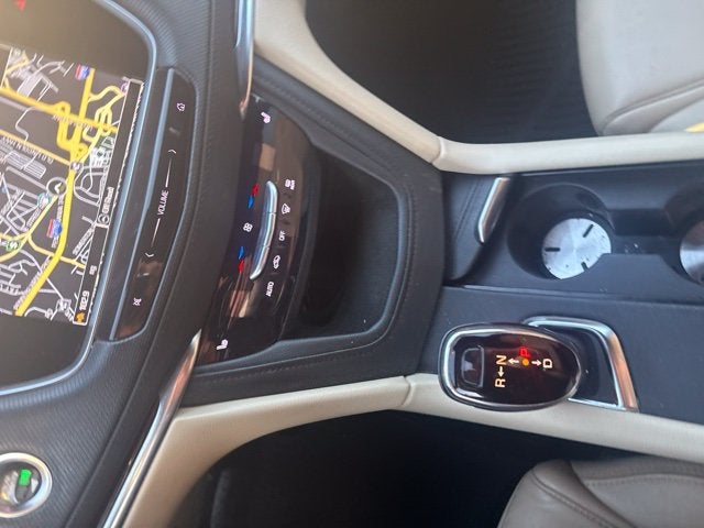 2018 Cadillac XT5 Luxury FWD