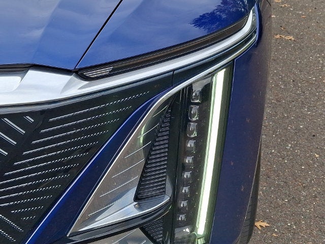 2024 Cadillac LYRIQ Luxury 3