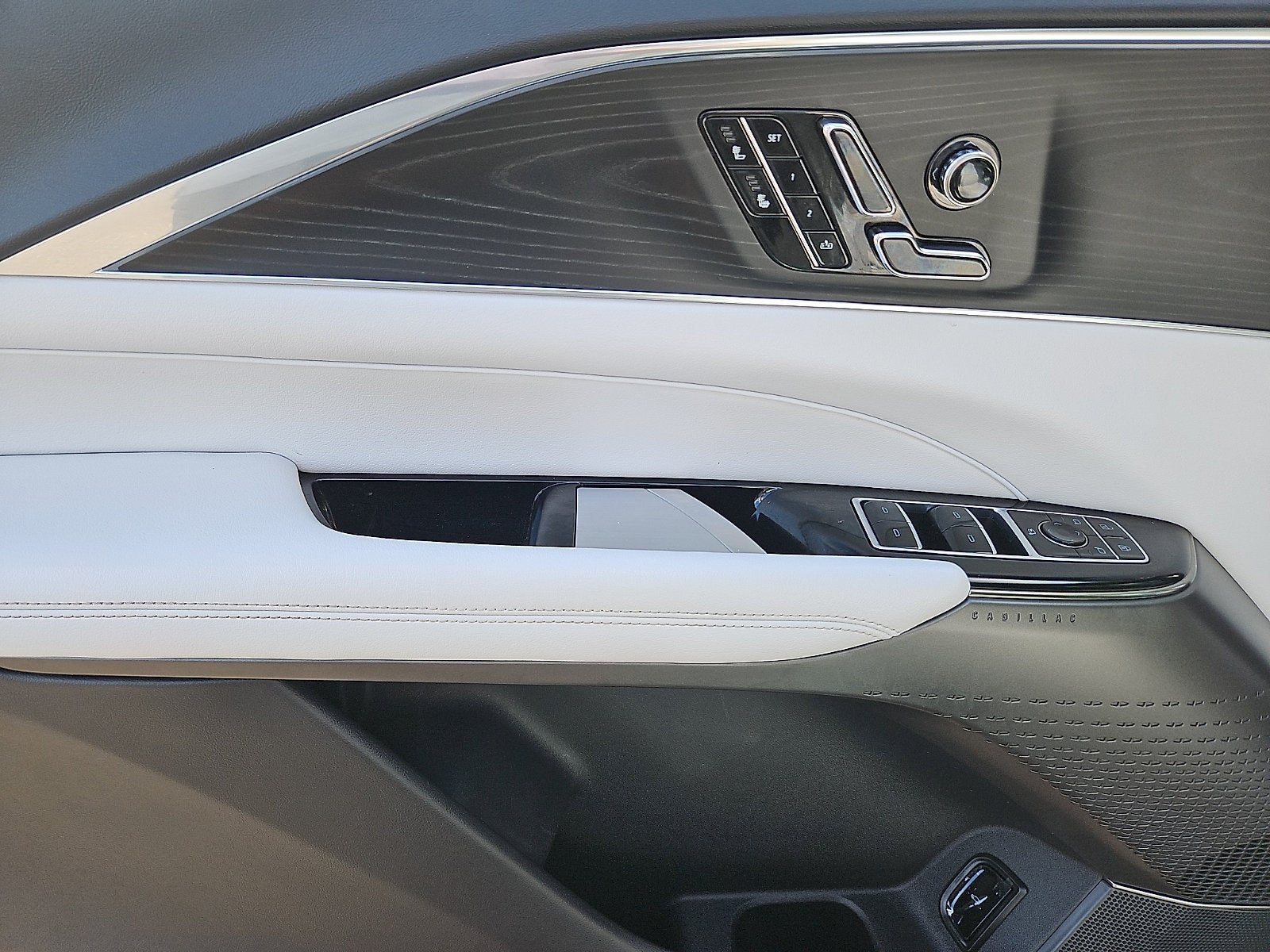 2024 Cadillac LYRIQ Sport 1