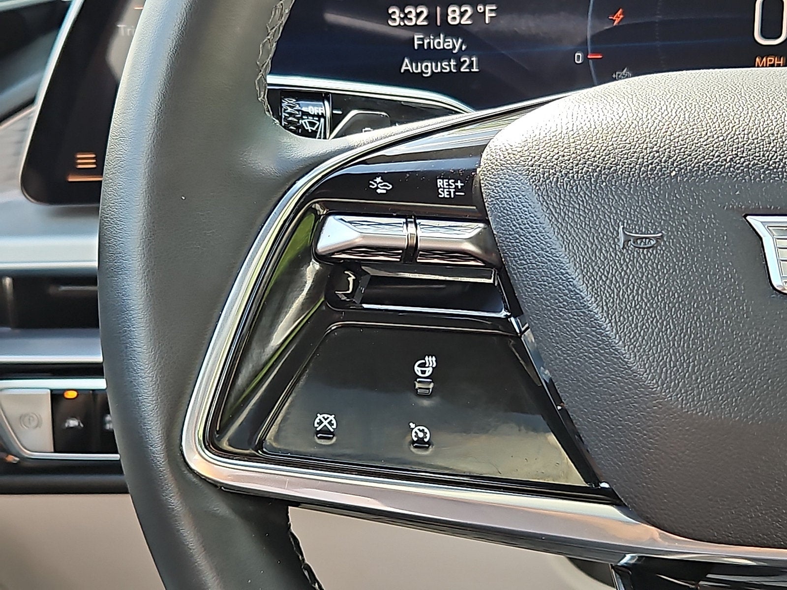 2024 Cadillac LYRIQ Sport 1