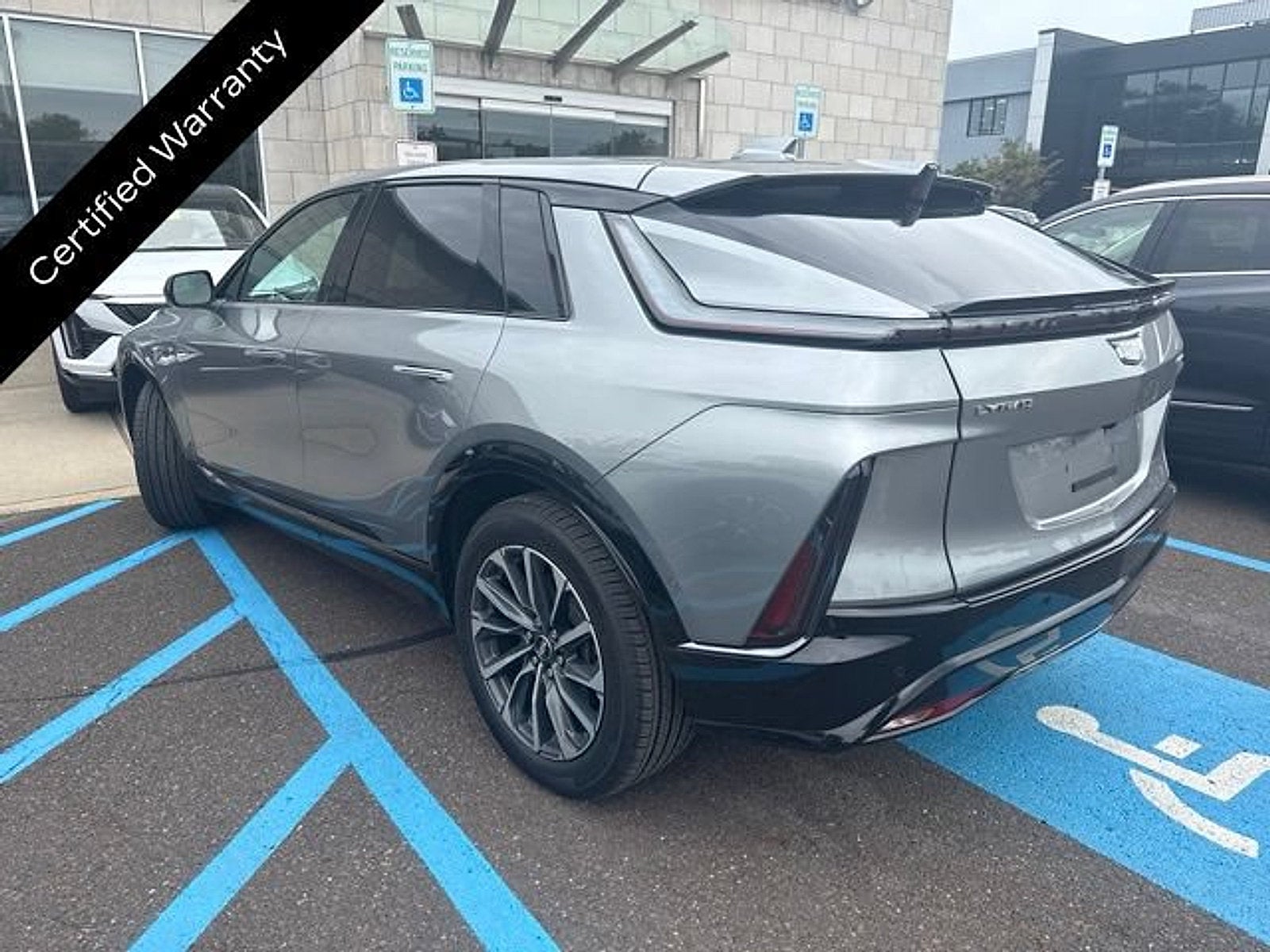 2025 Cadillac LYRIQ Sport 1