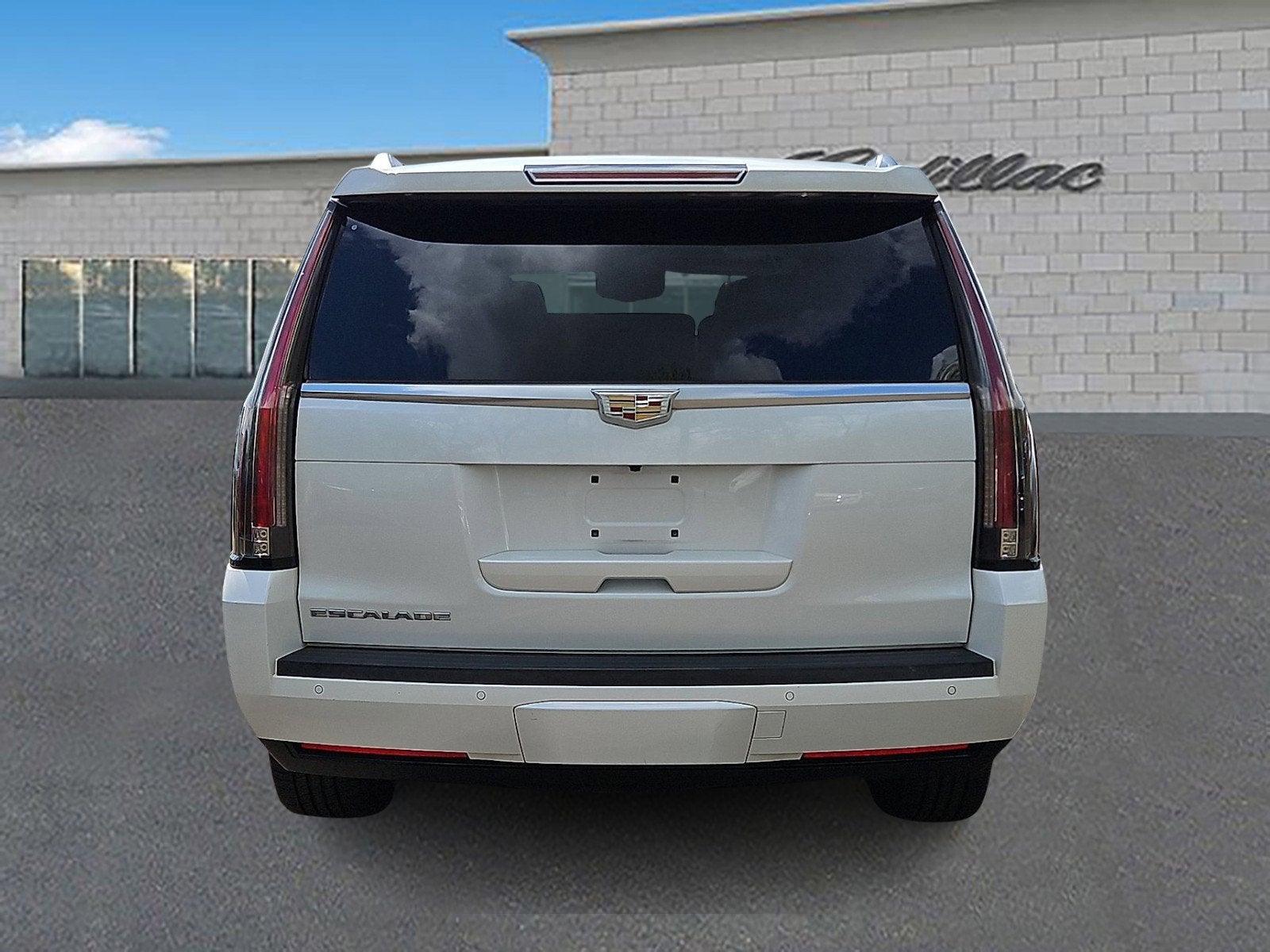 2016 Cadillac Escalade Luxury Collection