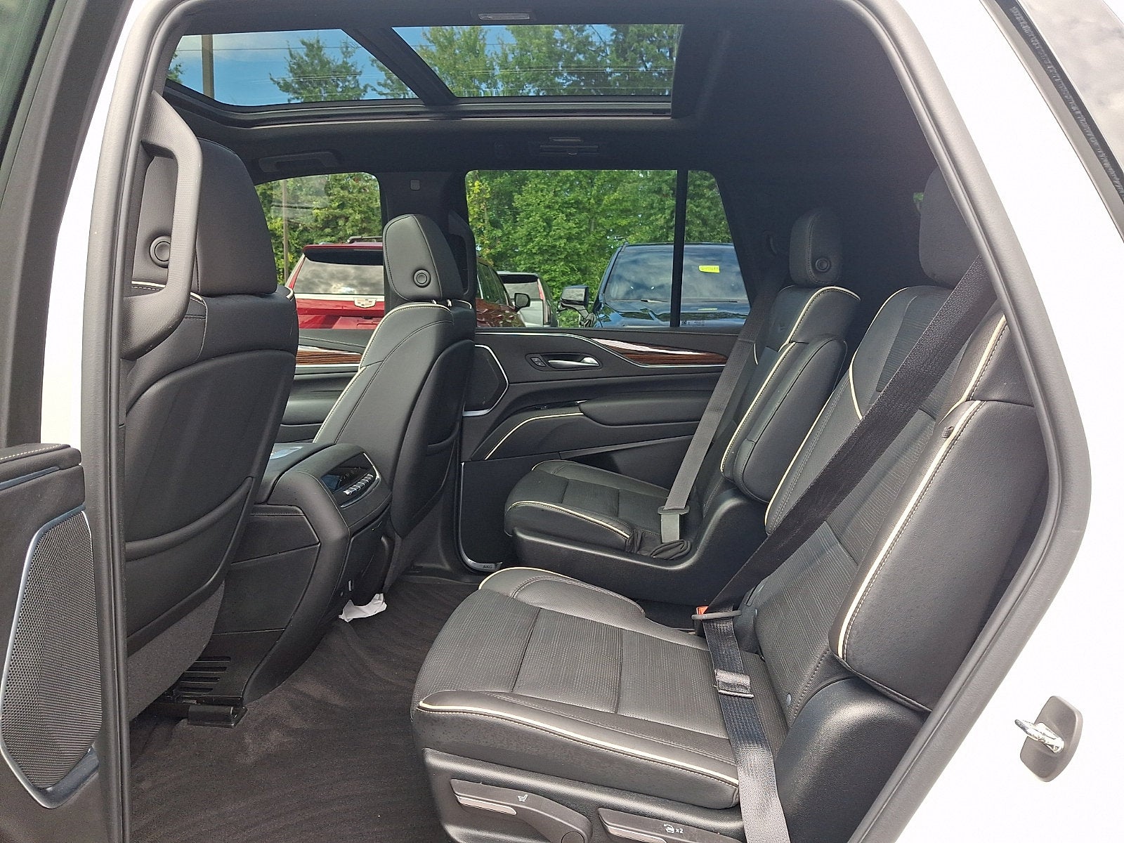 2023 Cadillac Escalade 4WD Premium Luxury