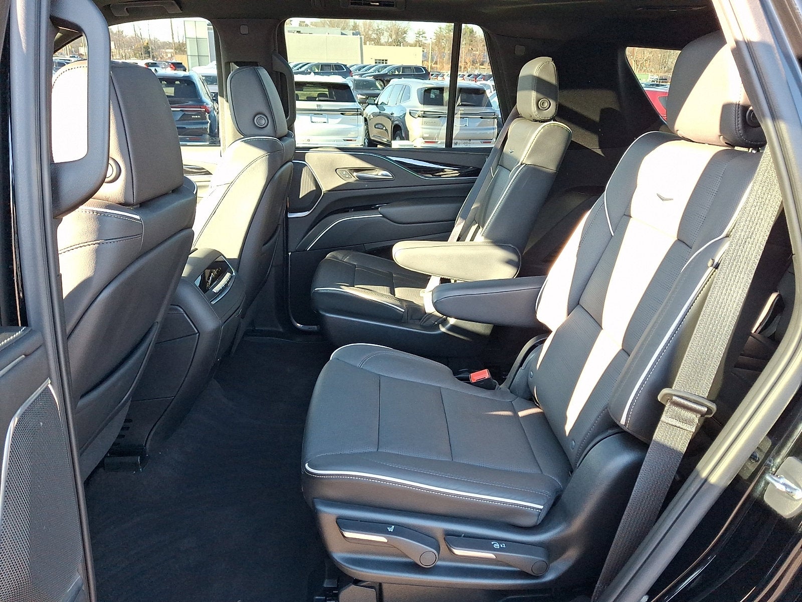 2023 Cadillac Escalade Sport