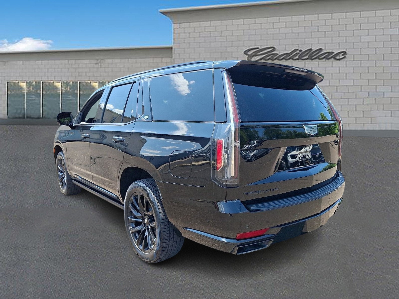 2023 Cadillac Escalade Sport