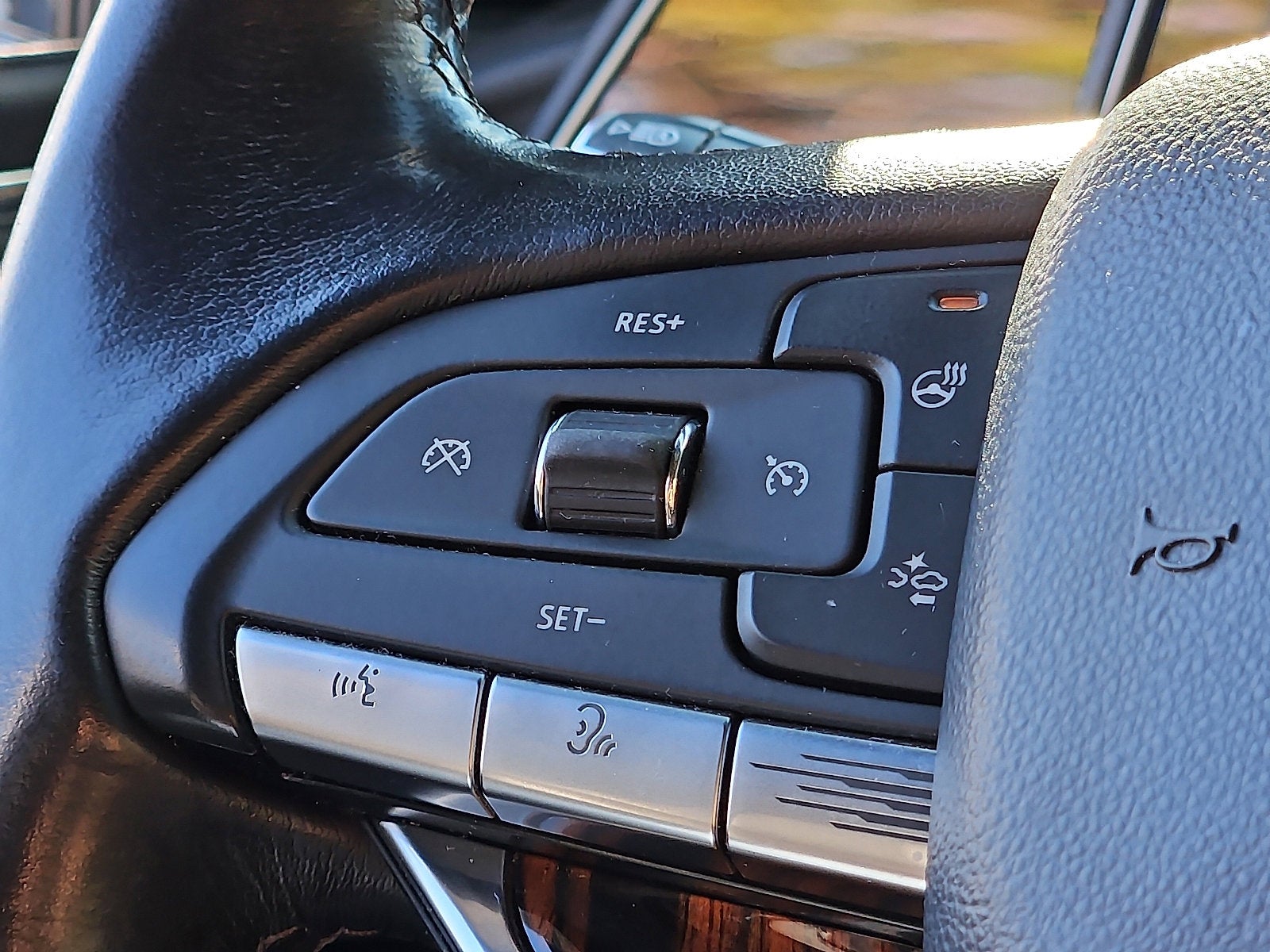 2024 Cadillac Escalade ESV Luxury