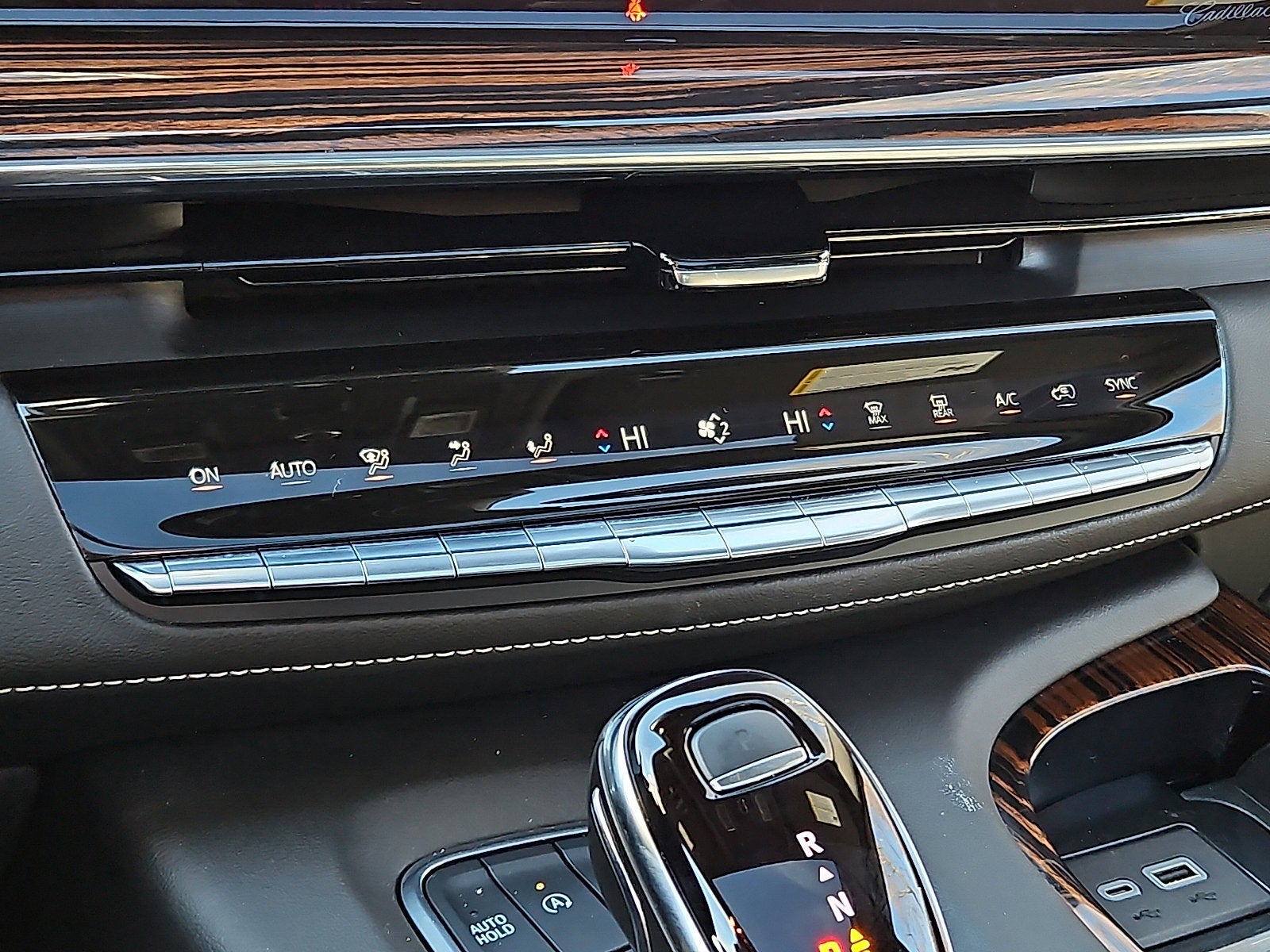 2024 Cadillac Escalade ESV Premium Luxury