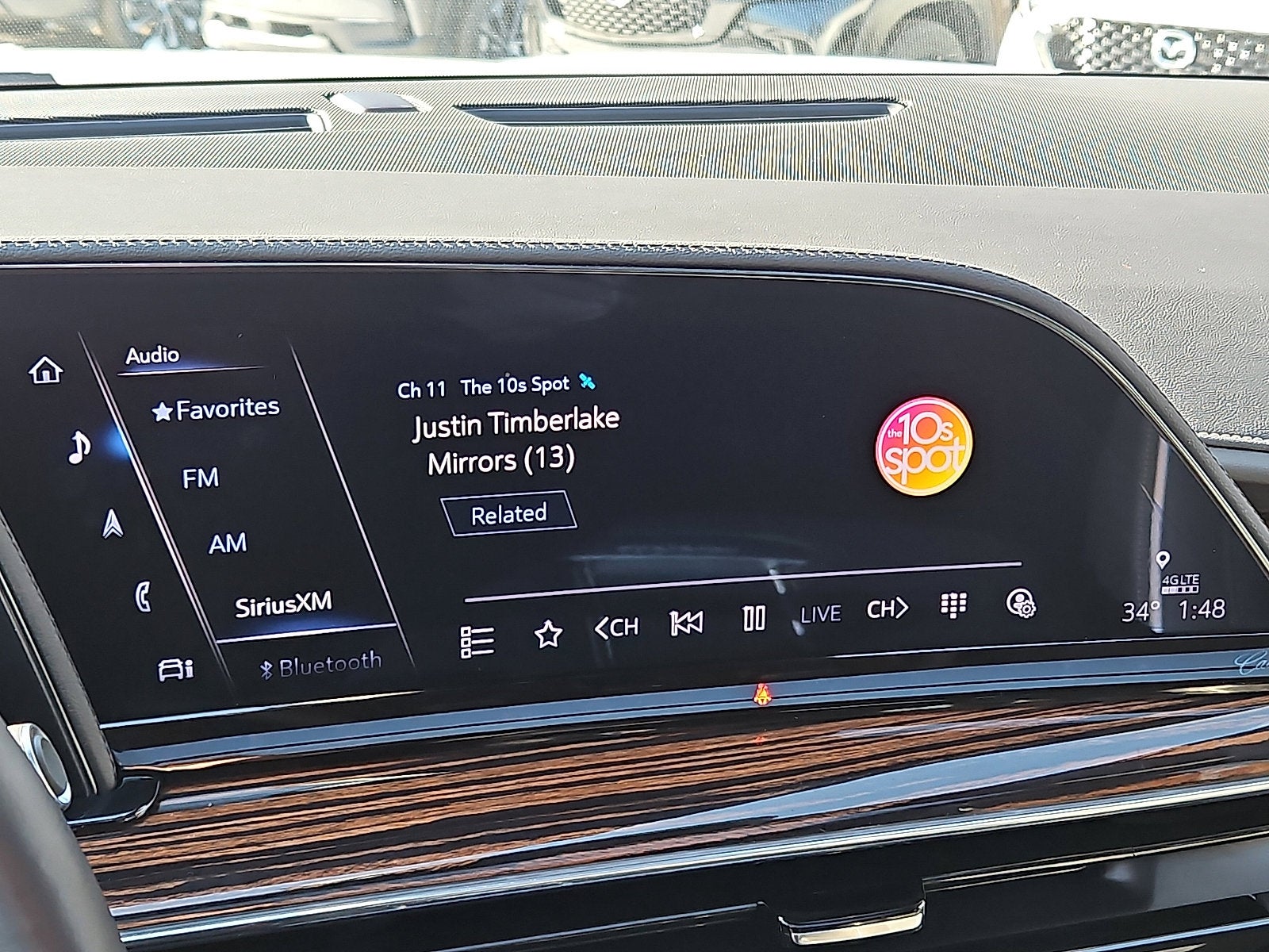 2024 Cadillac Escalade ESV Premium Luxury