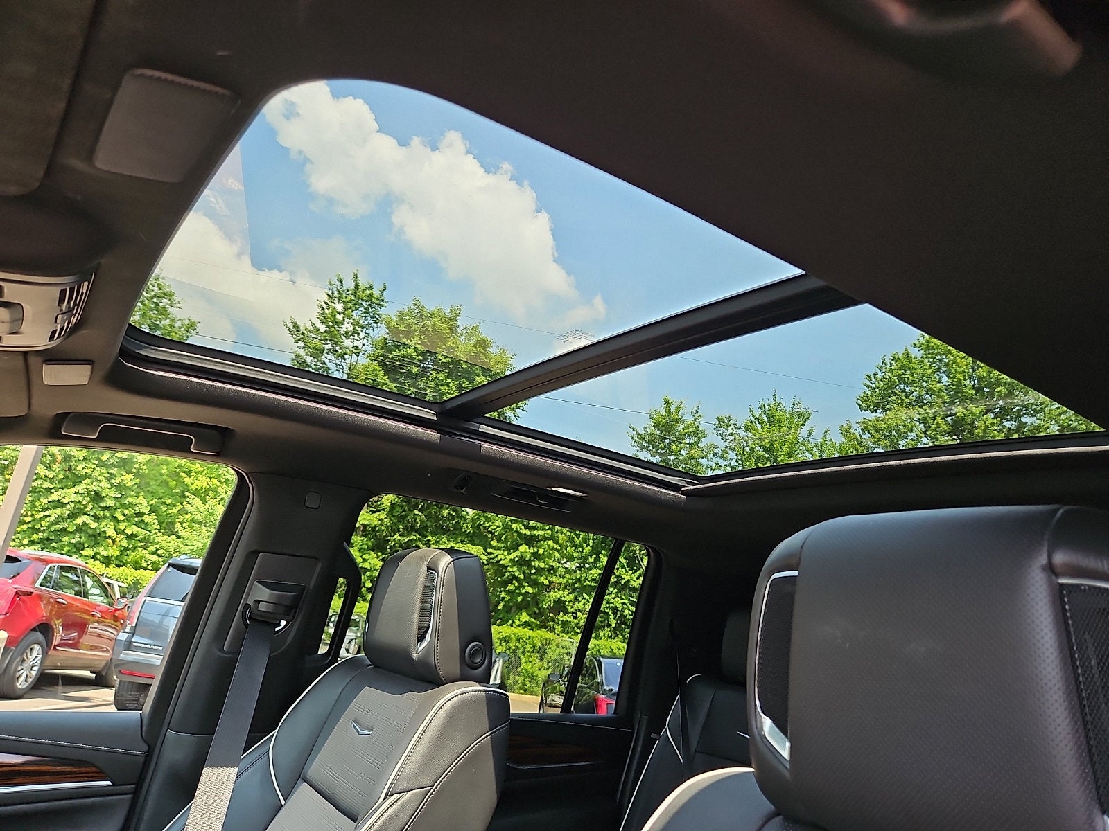 2023 Cadillac Escalade ESV Premium Luxury