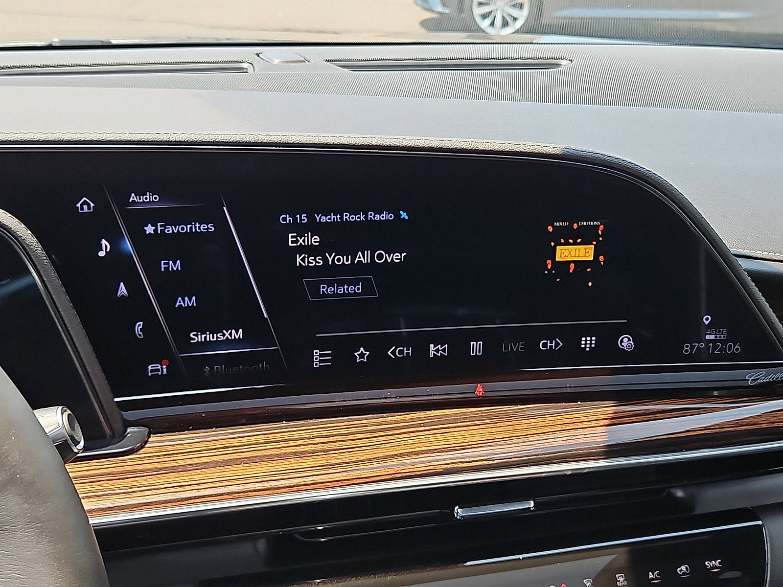 2023 Cadillac Escalade ESV Premium Luxury