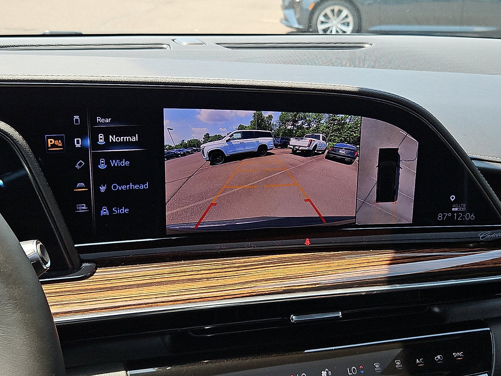 2023 Cadillac Escalade ESV Premium Luxury