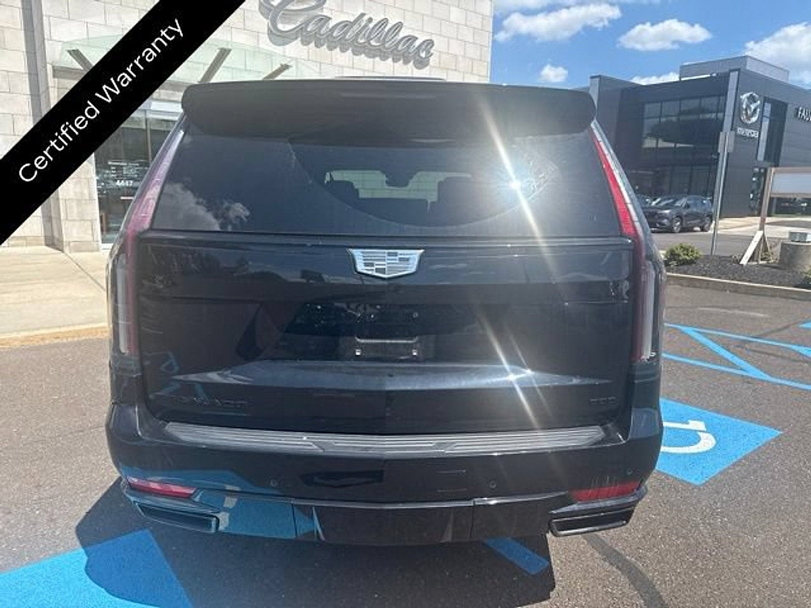 2023 Cadillac Escalade ESV 4WD Sport Platinum