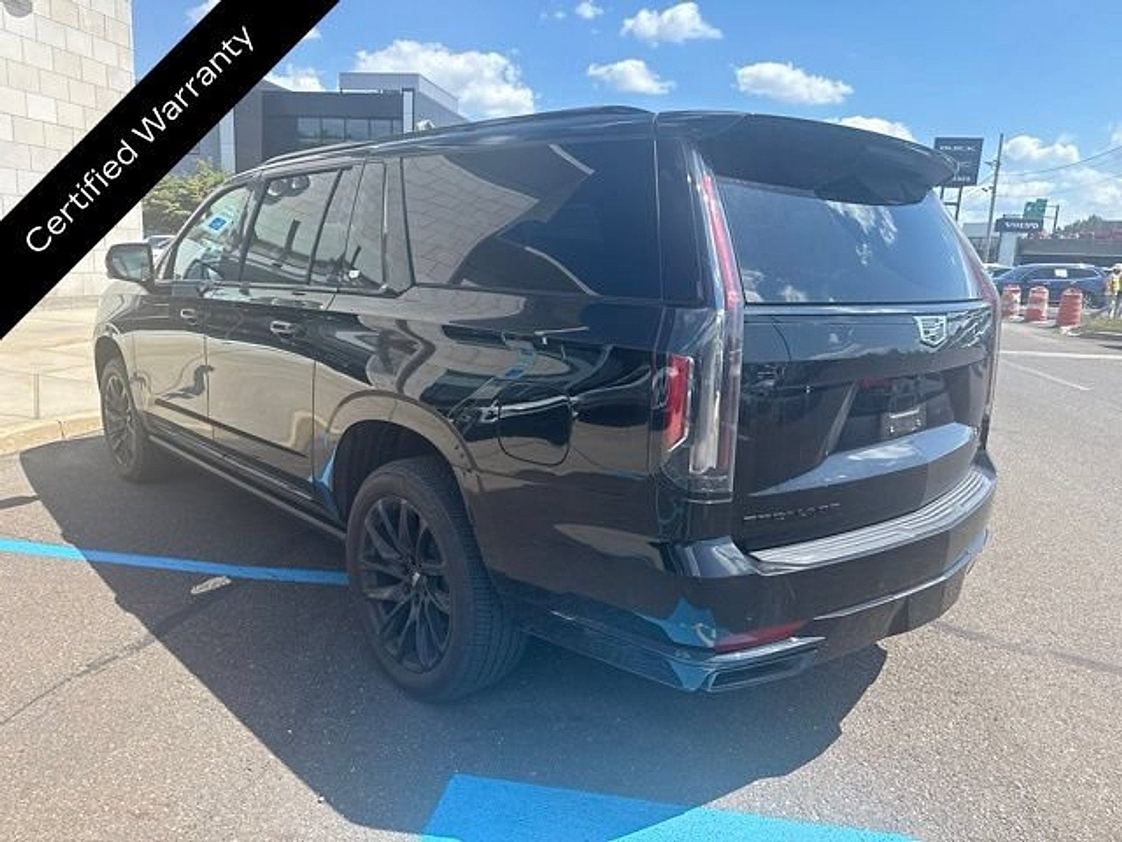 2023 Cadillac Escalade ESV 4WD Sport Platinum