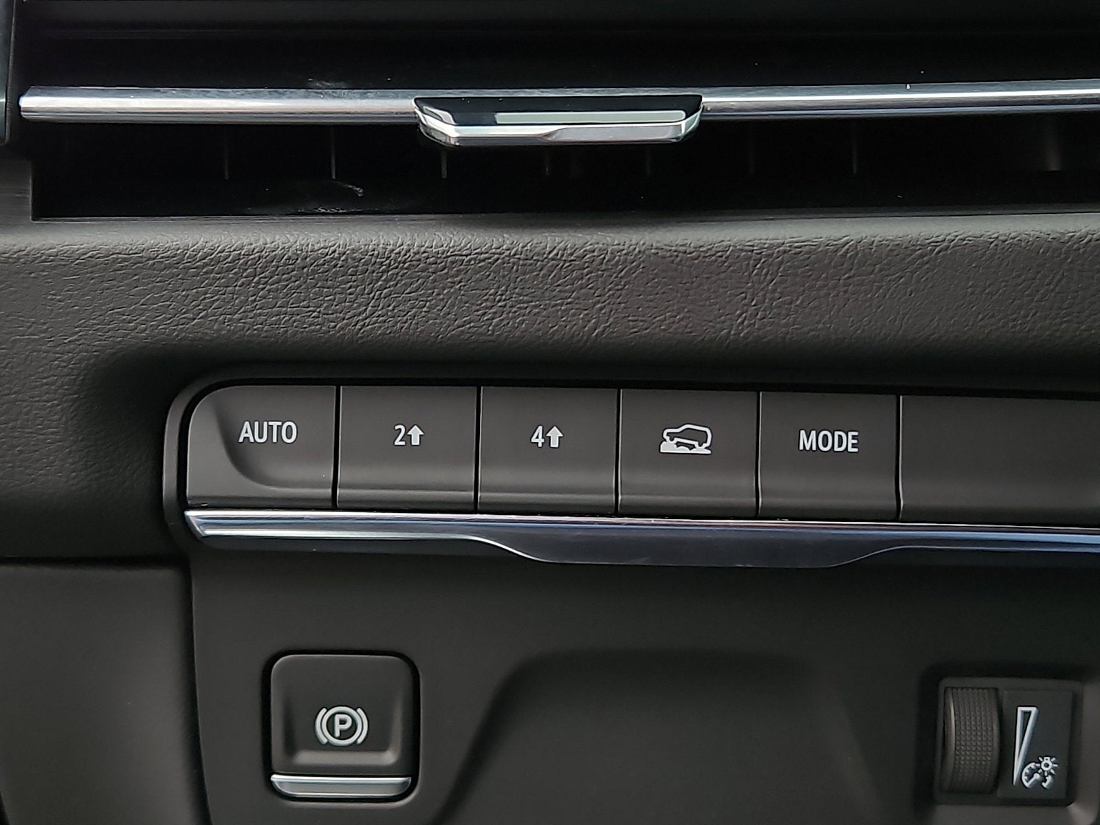 2025 Cadillac Escalade Luxury