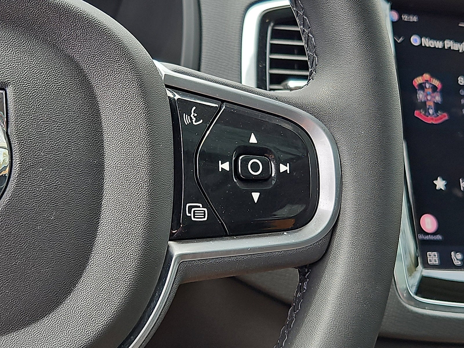 2023 Volvo XC90 Plus