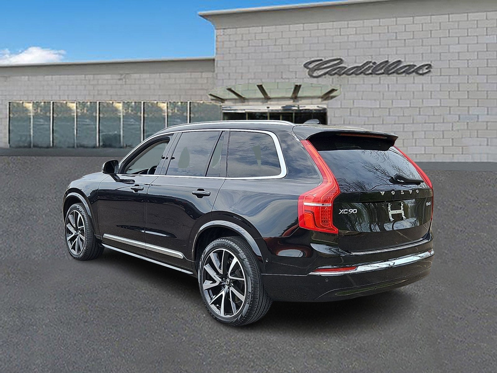 2023 Volvo XC90 Plus