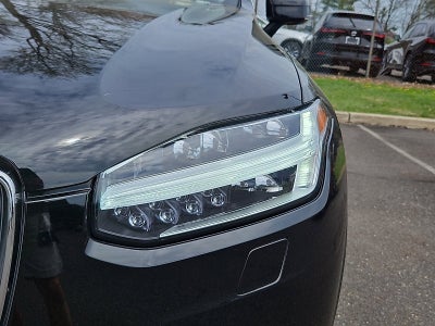 2023 Volvo XC90 Plus