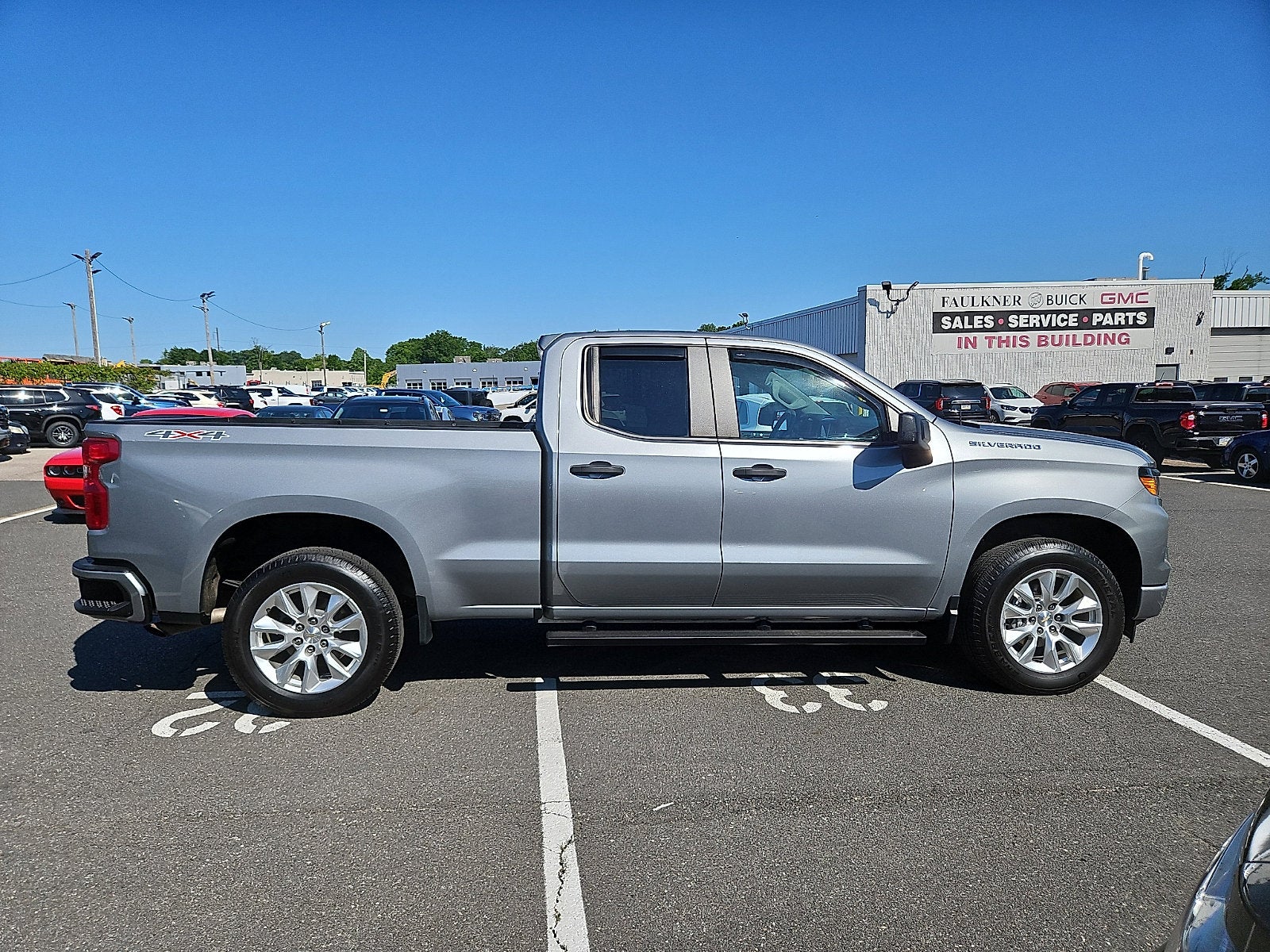 2023 Chevrolet Silverado 1500 Custom