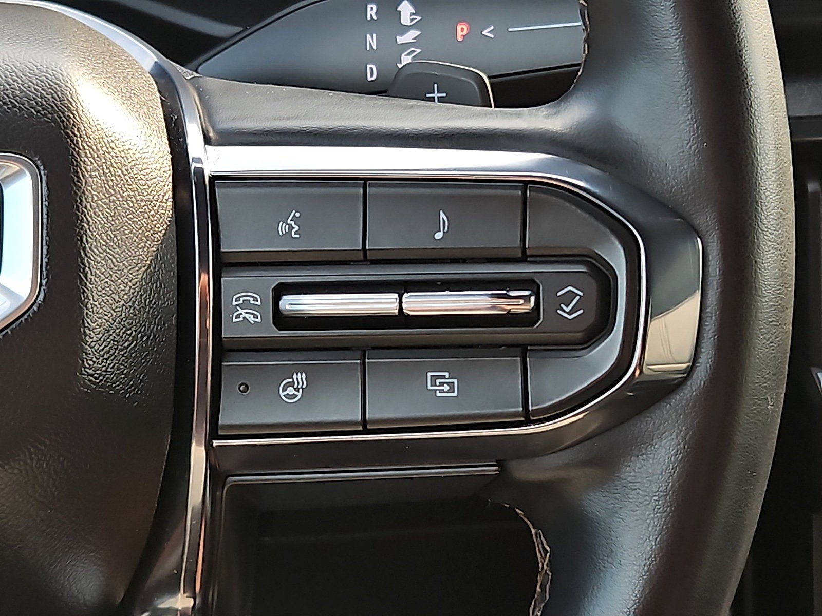 2024 GMC Acadia AT4