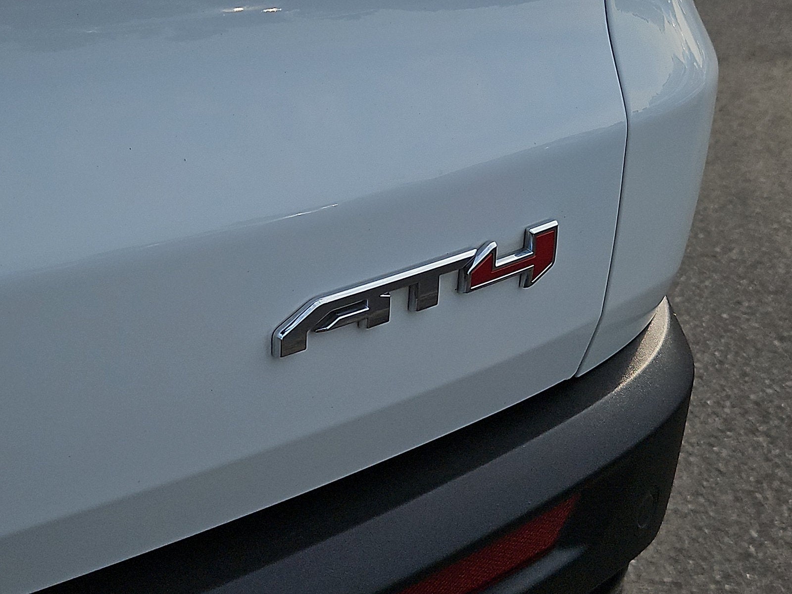 2024 GMC Acadia AT4