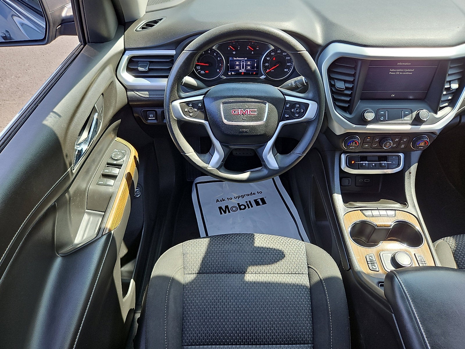 2021 GMC Acadia SLE
