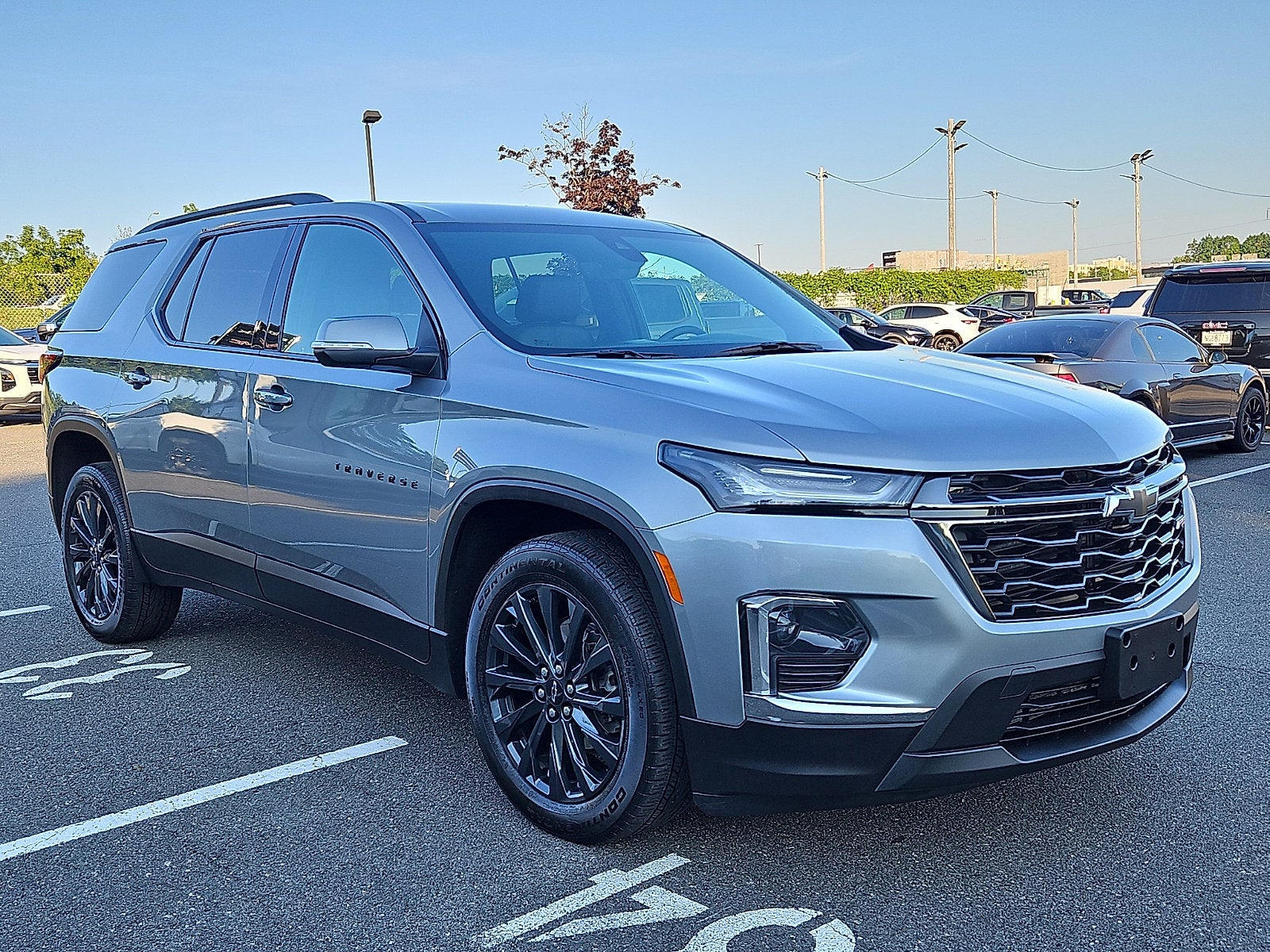 2023 Chevrolet Traverse RS