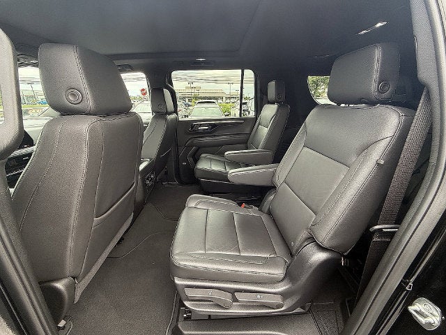 2025 Chevrolet Suburban LT