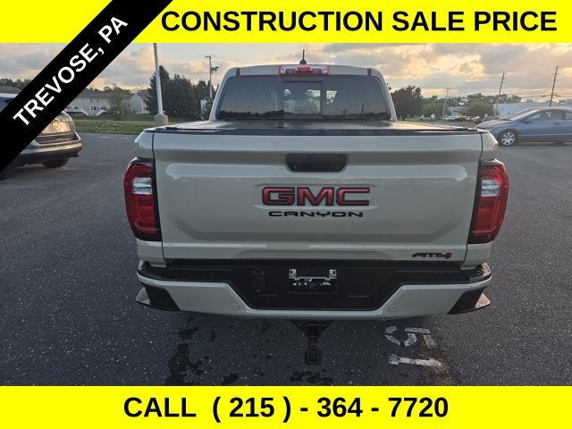 2023 GMC Canyon 4WD AT4