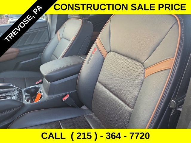 2023 GMC Canyon 4WD AT4