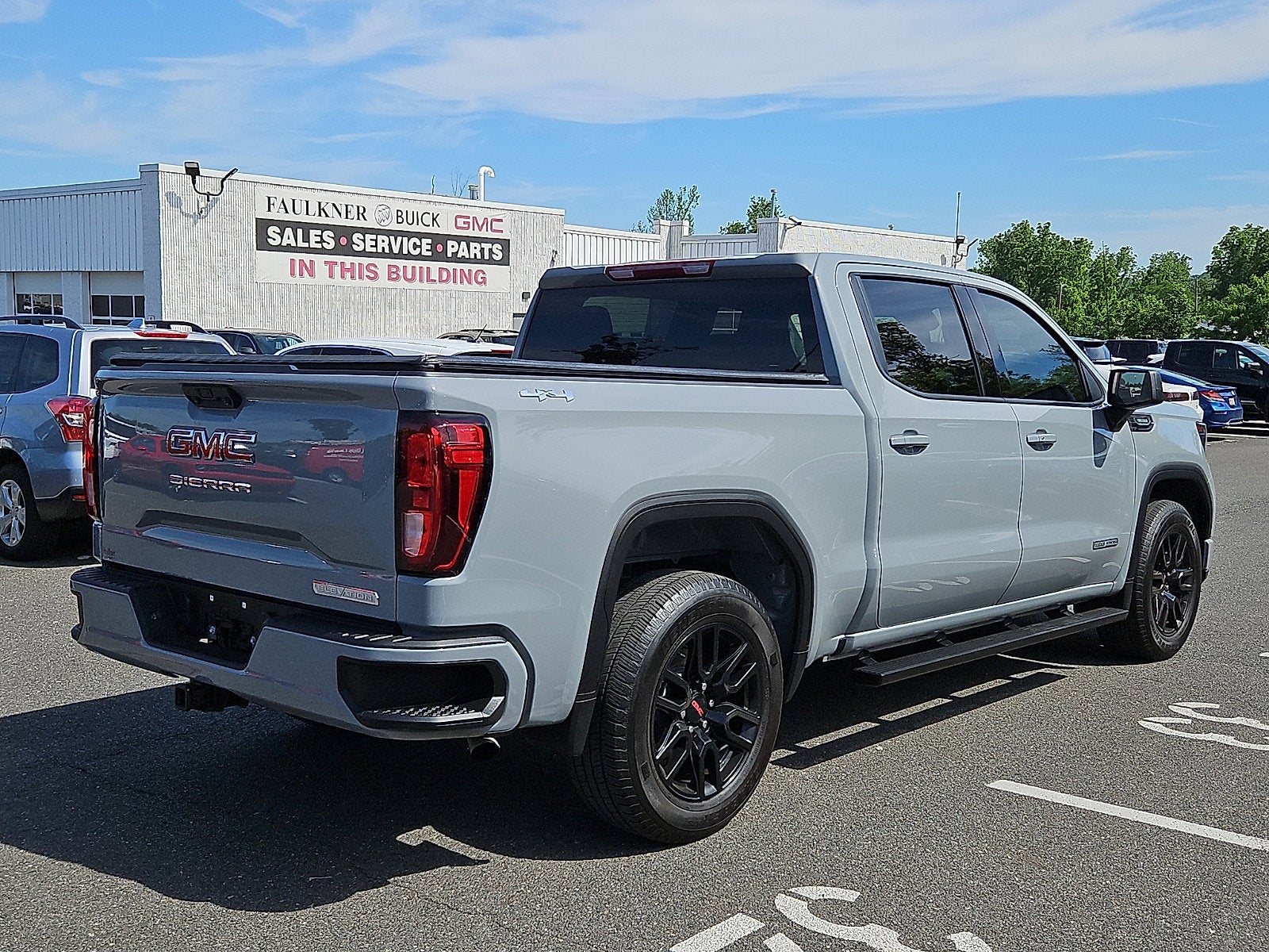 2024 GMC Sierra 1500 Elevation