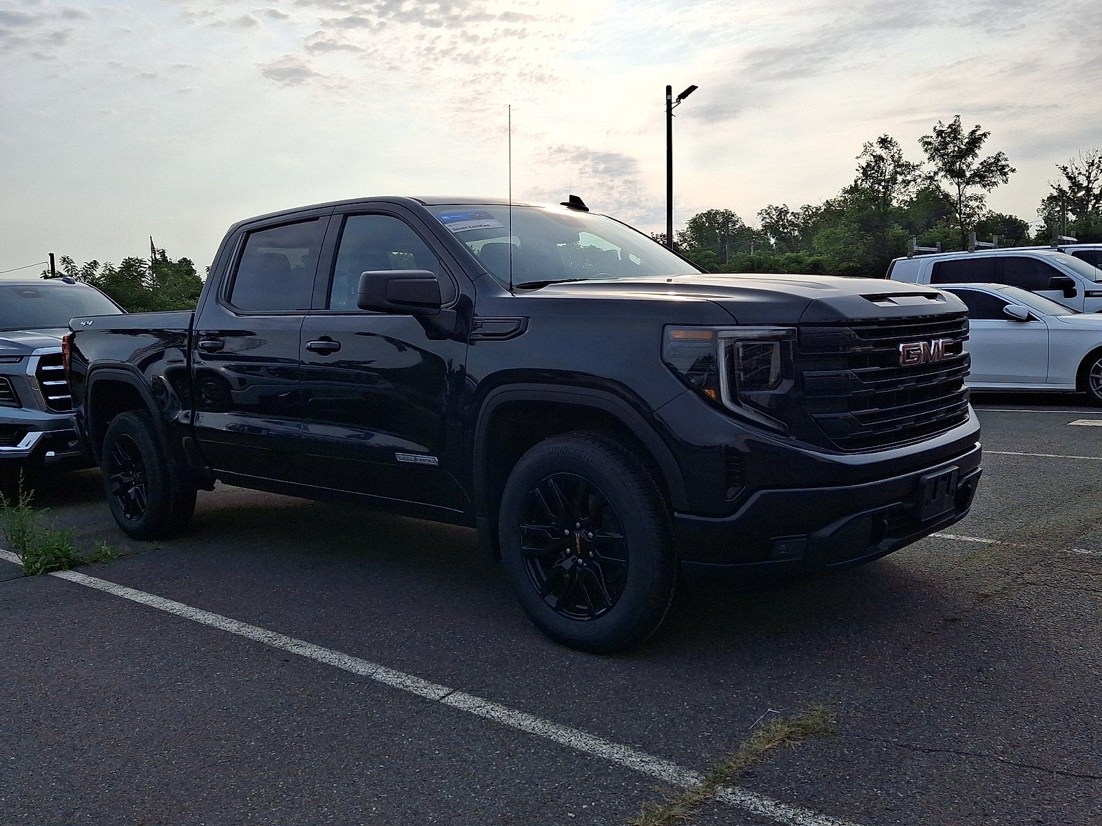 2023 GMC Sierra 1500 Elevation