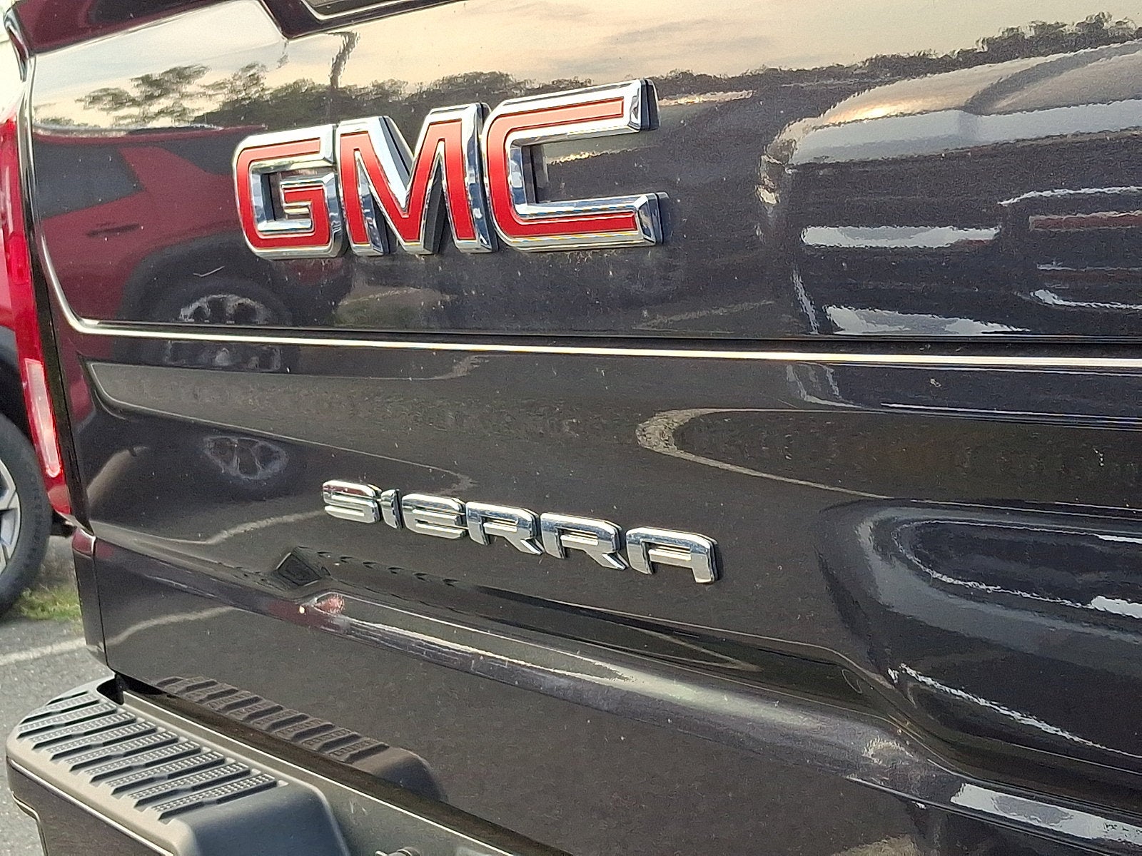 2023 GMC Sierra 1500 Elevation