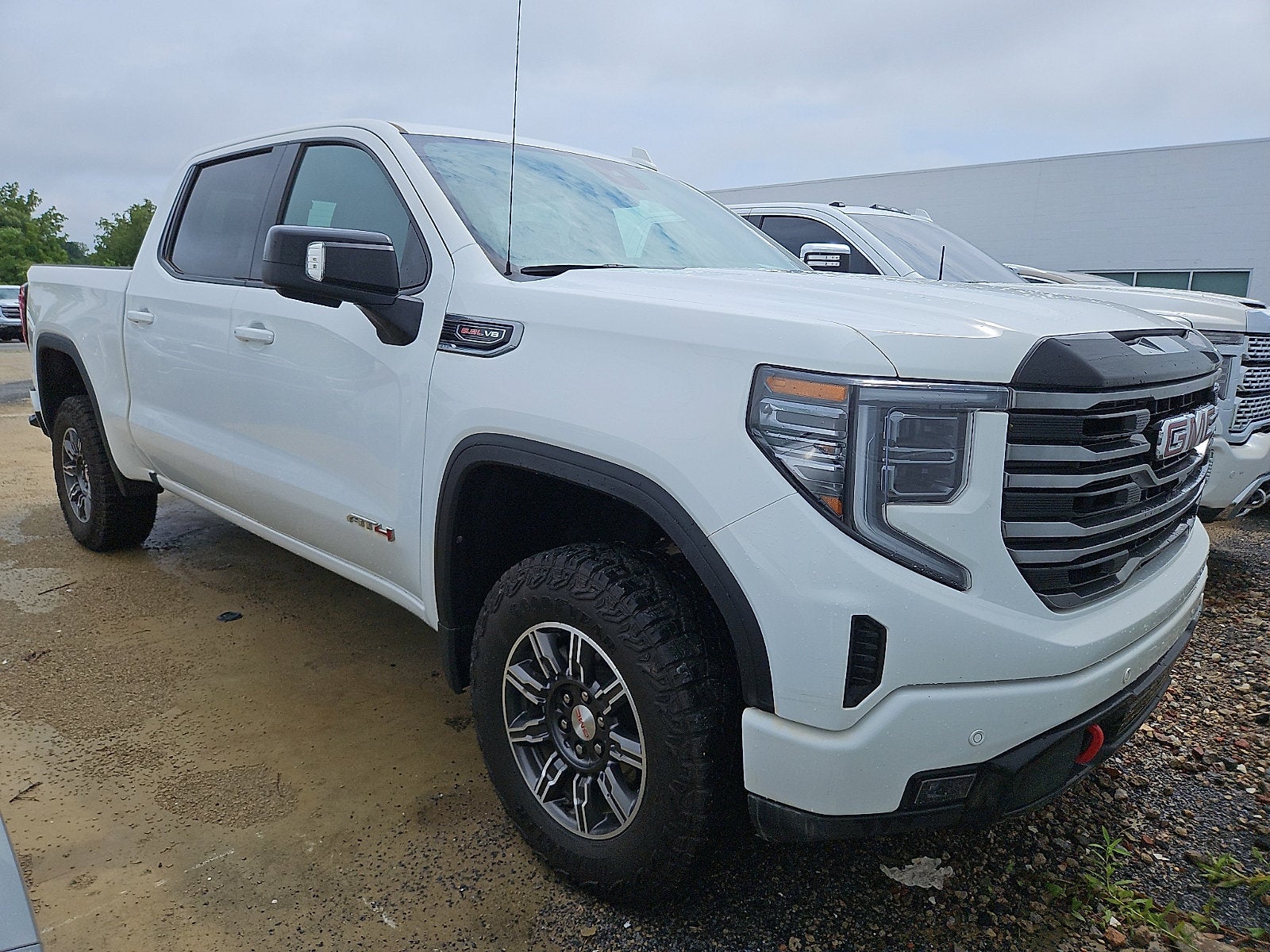 2025 GMC Sierra 1500 AT4